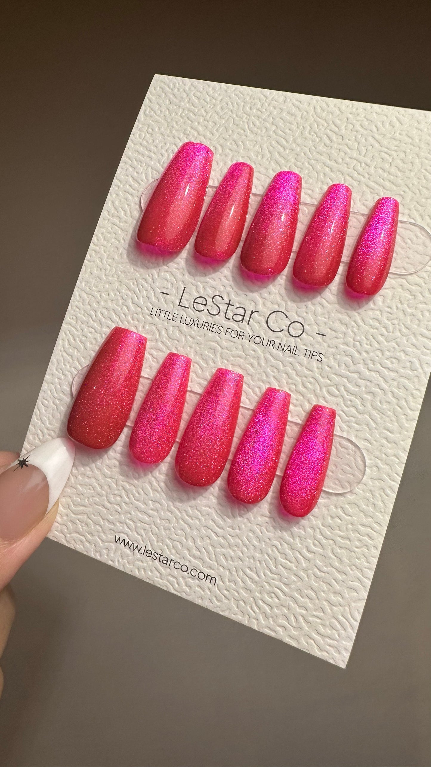 Reusable Dragon Fruit Hot Pink Cat eye | Nails Premium Press on Nails Gel Manicure | Fake Nails | Handmade | Lestarco faux nails TMR512