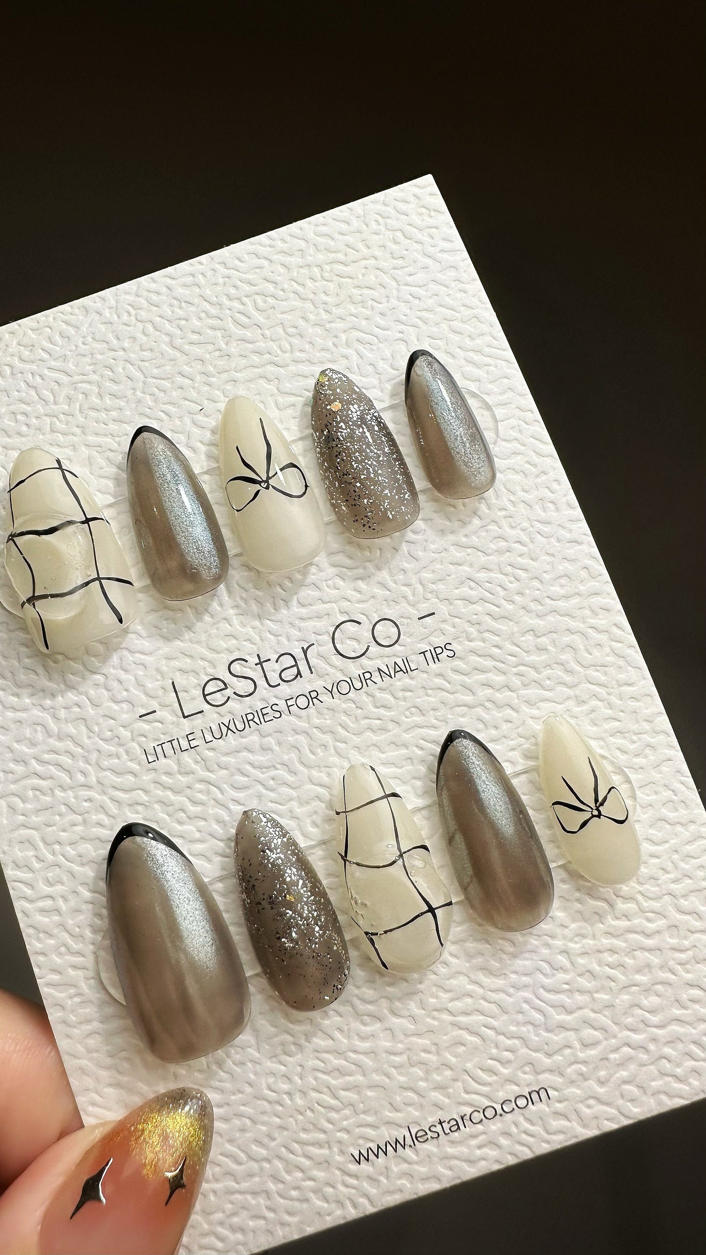 Reusable On The Floor| Premium Press on Nails Gel | Fake Nails | Cute Fun Colorful Gel Nail Artist faux nails BB562