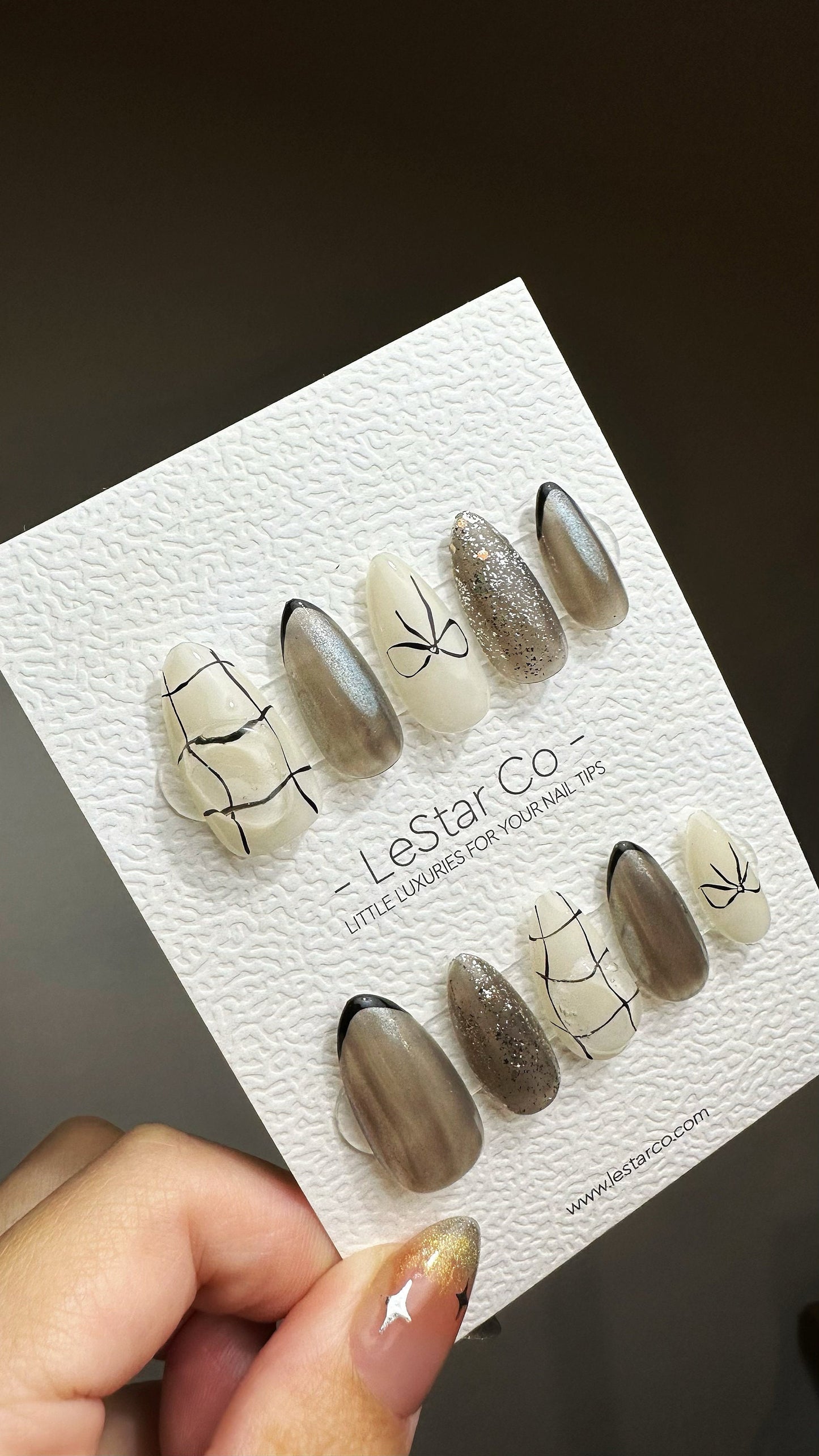 Reusable On The Floor| Premium Press on Nails Gel | Fake Nails | Cute Fun Colorful Gel Nail Artist faux nails BB562