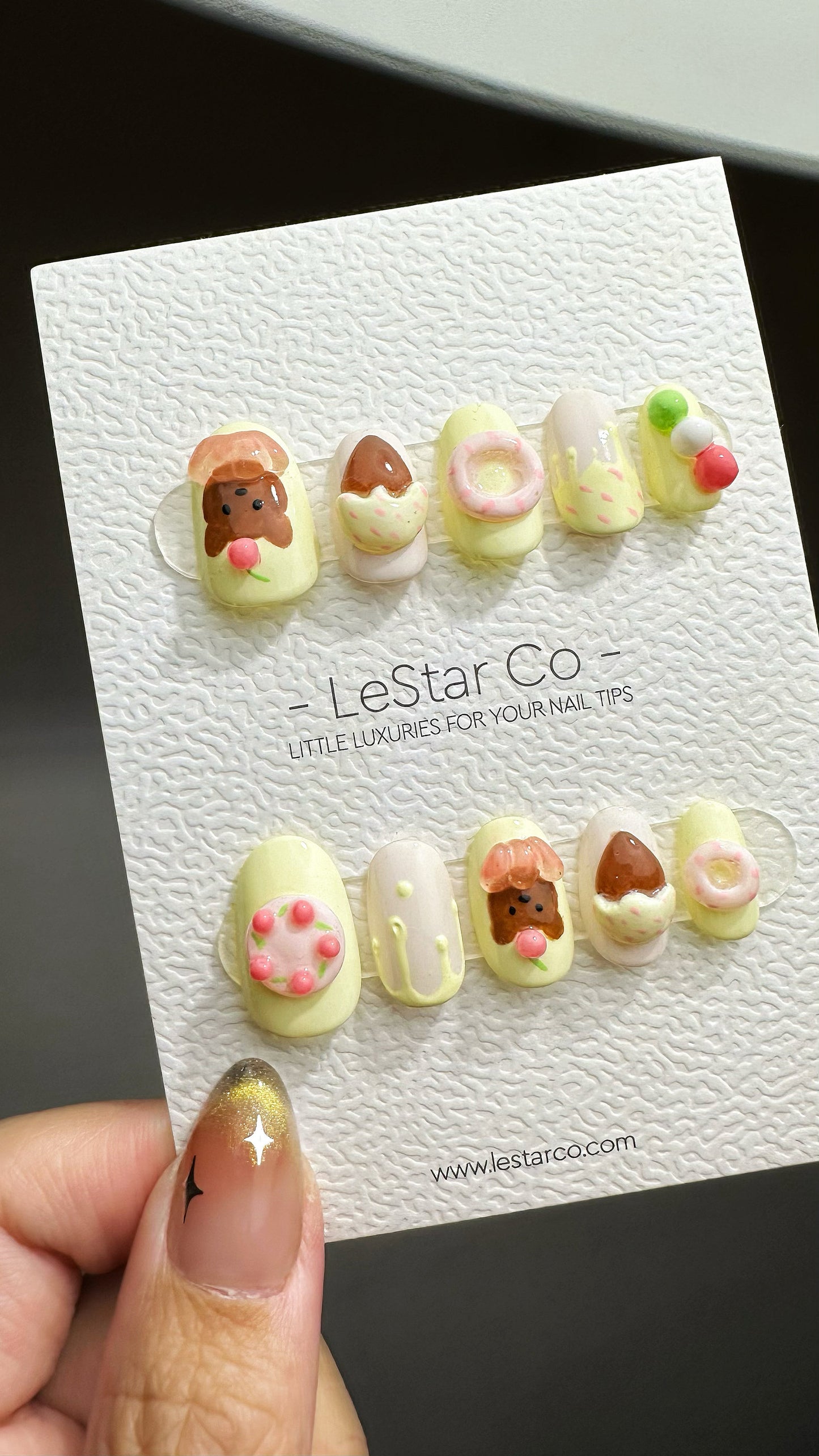 Reusable Bear Cake 3D Design | Premium Press on Nails Gel Manicure | Fake Nails | Handpainted by Professional Nail Faux Nails YR575