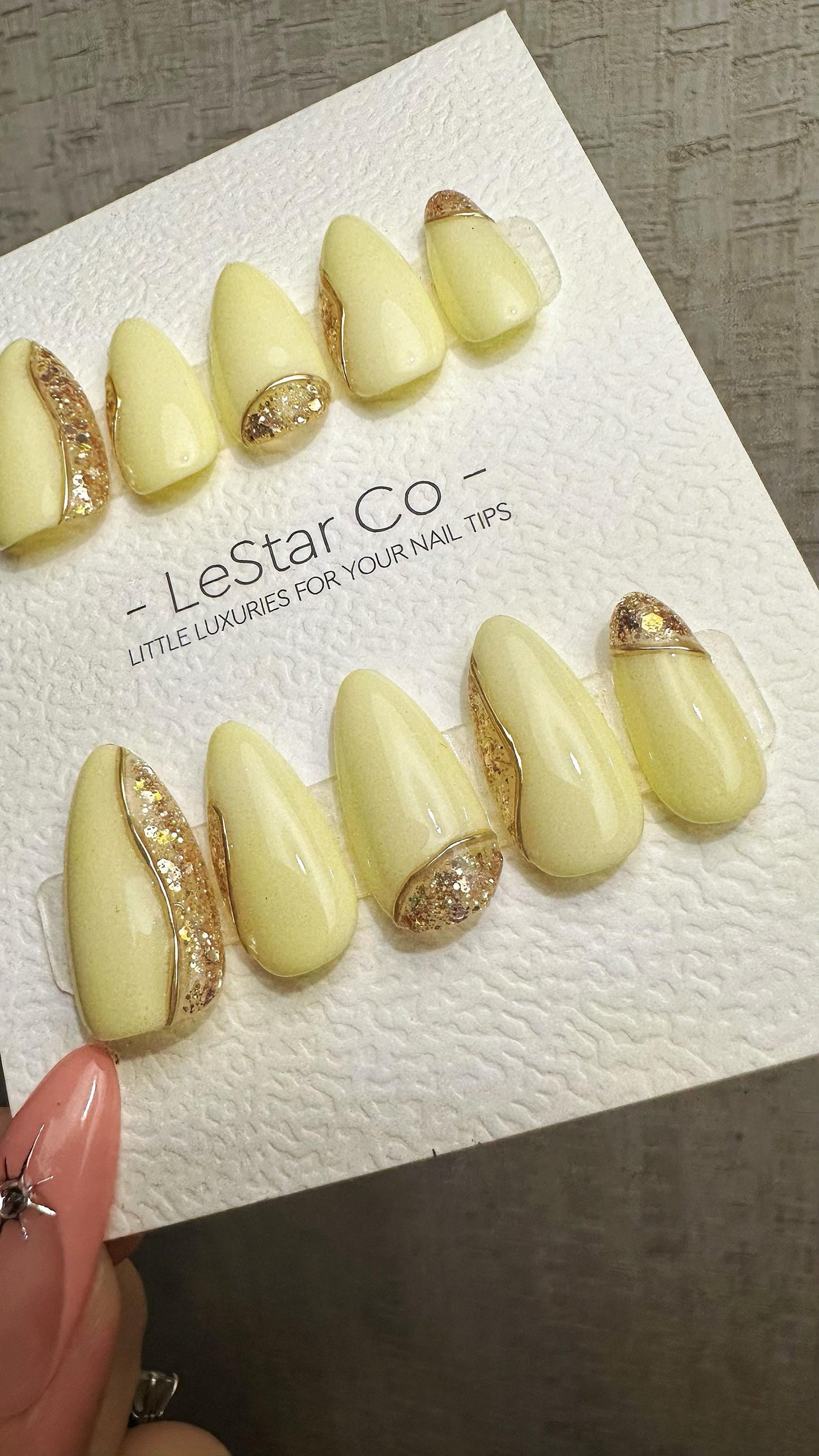 Reusable Lustrous Sand| Premium Press on Nails Gel Hand Painted Pressons Customizable Gel Nail faux nails ML915
