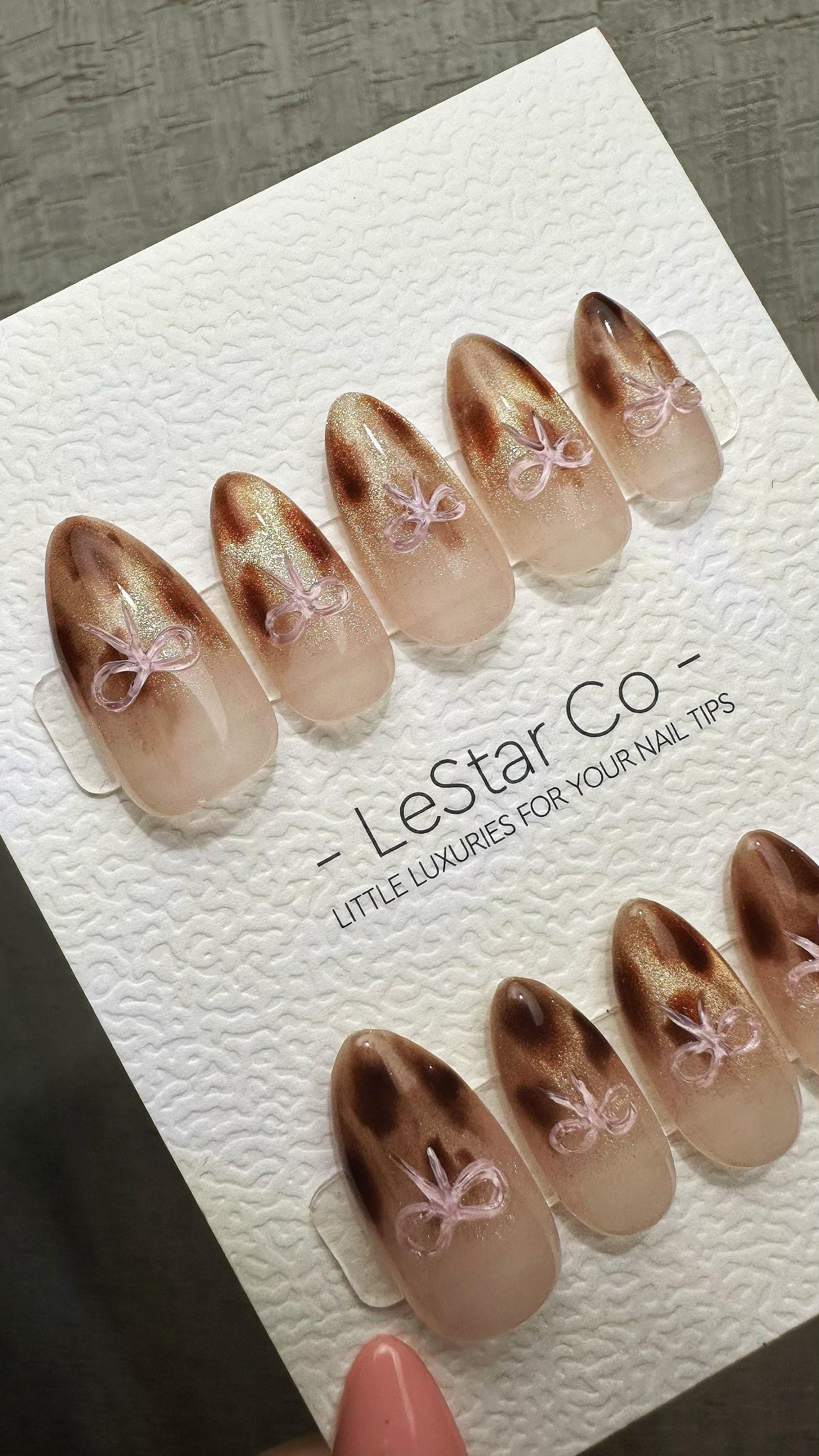 Reusable Bowed in Bronze Cat Eye Effect| Nails Premium Press on Nails Gel Manicure | Fake Nails | Handmade | faux nails ML923