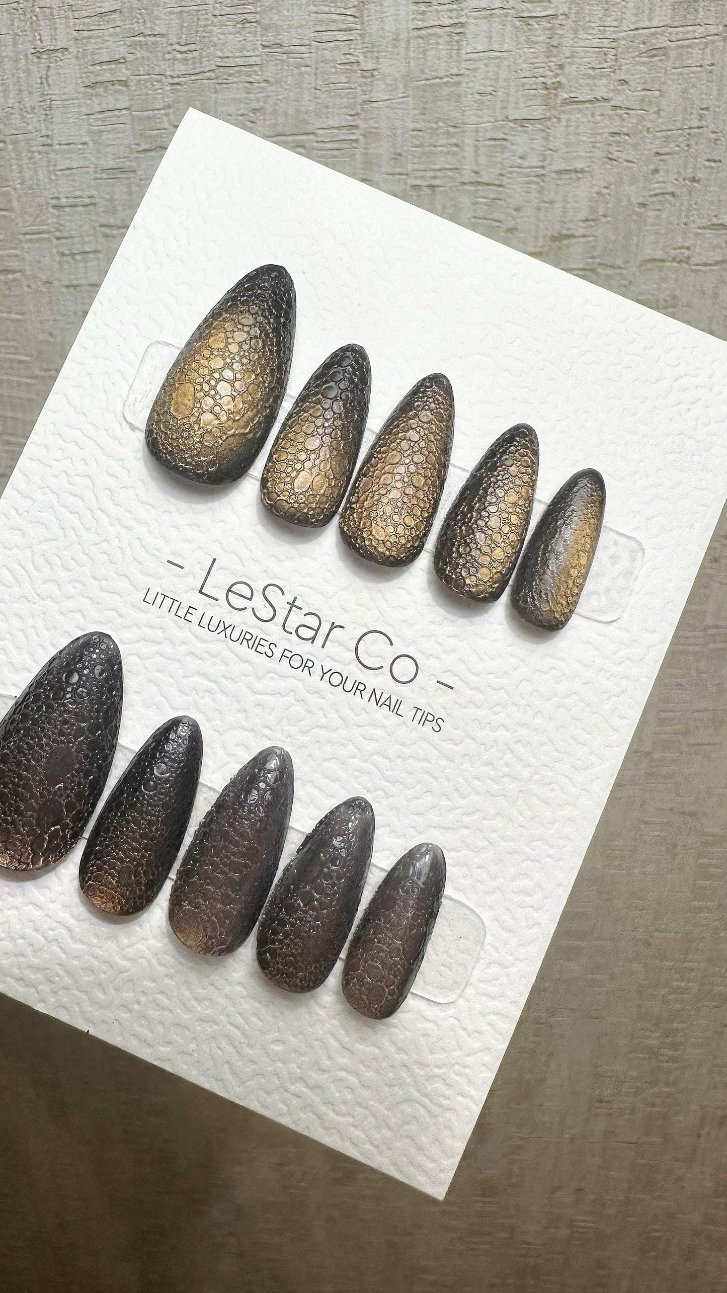 Reusable Dragon's Breath Cat Eye Effect | Premium Press on Nails Gel Hand Painted Pressons Customizable Gel Nail Artist fake nails WM934