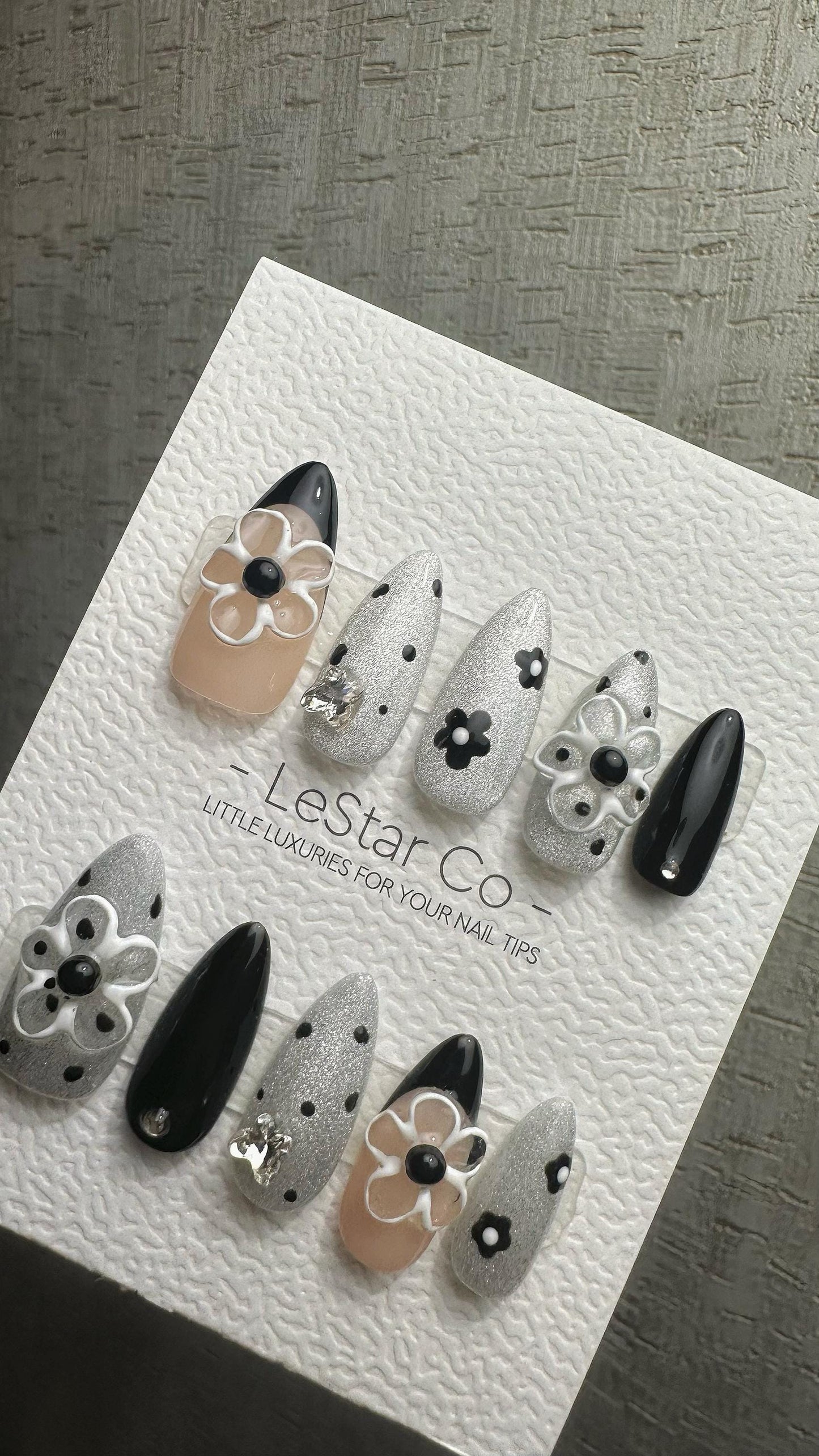 Reusable Black Daisy Glam French Tip| Premium Press on Nails Gel | Fake Nails | Cute Fun Colorful Gel Nail faux nails WM981
