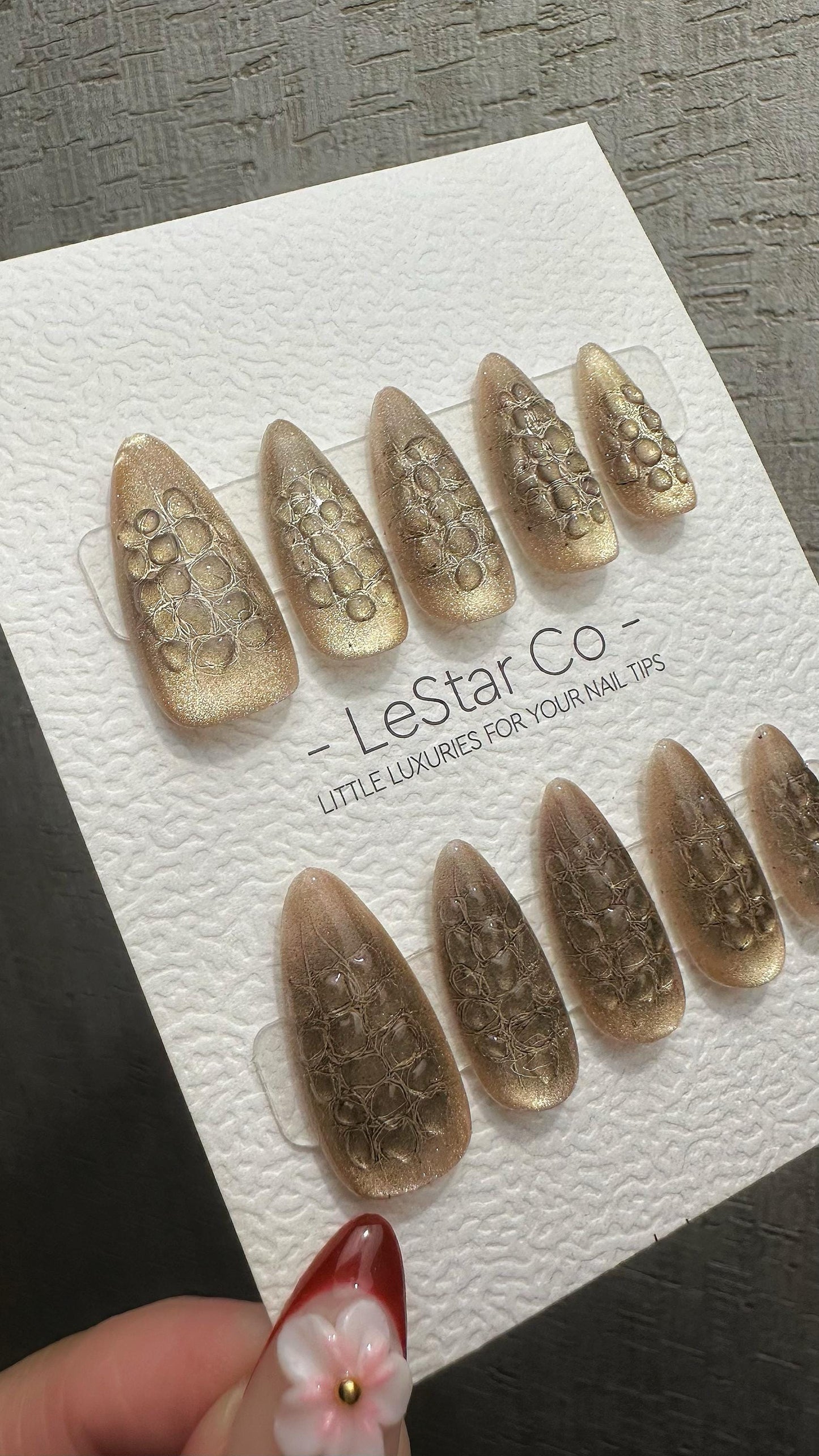 Reusable Golden Bubble Glow Cat Eyt Effect | Premium Press on Nails Gel | Fake Nails | Cute Fun Colorful Gel Nail faux nails WM985