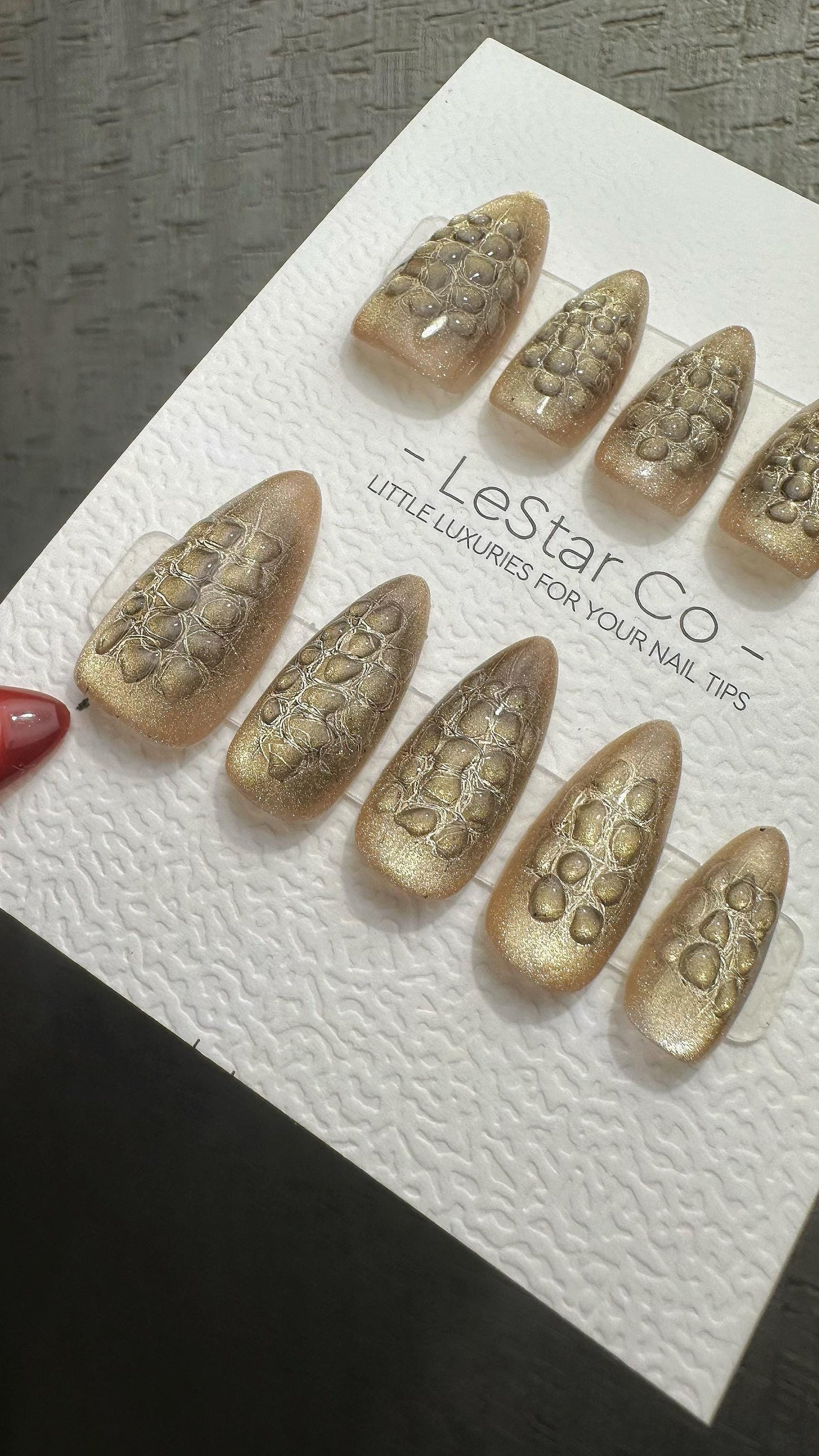 Reusable Golden Bubble Glow Cat Eyt Effect | Premium Press on Nails Gel | Fake Nails | Cute Fun Colorful Gel Nail faux nails WM985