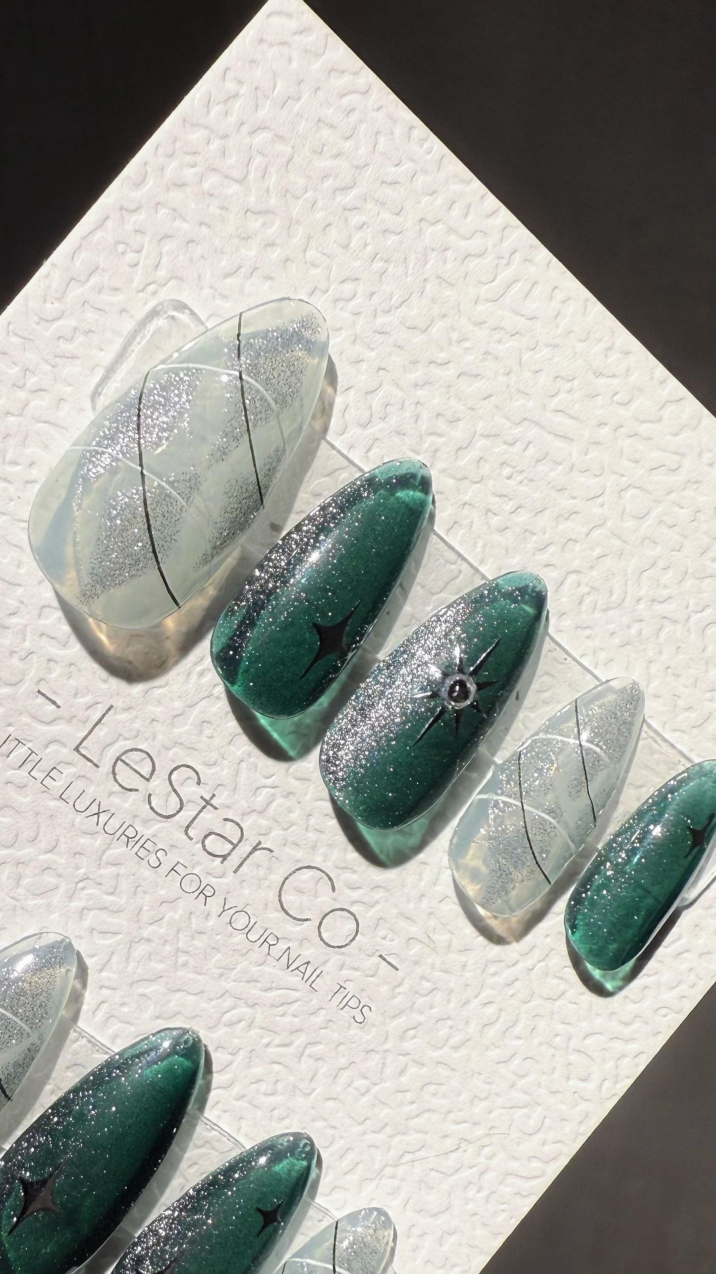 Reusable Teal Sparkle Cat Eye Effect | Premium Press on Nails Gel Hand Painted Pressons Customizable Gel Nail Artist faux nails TMR1006