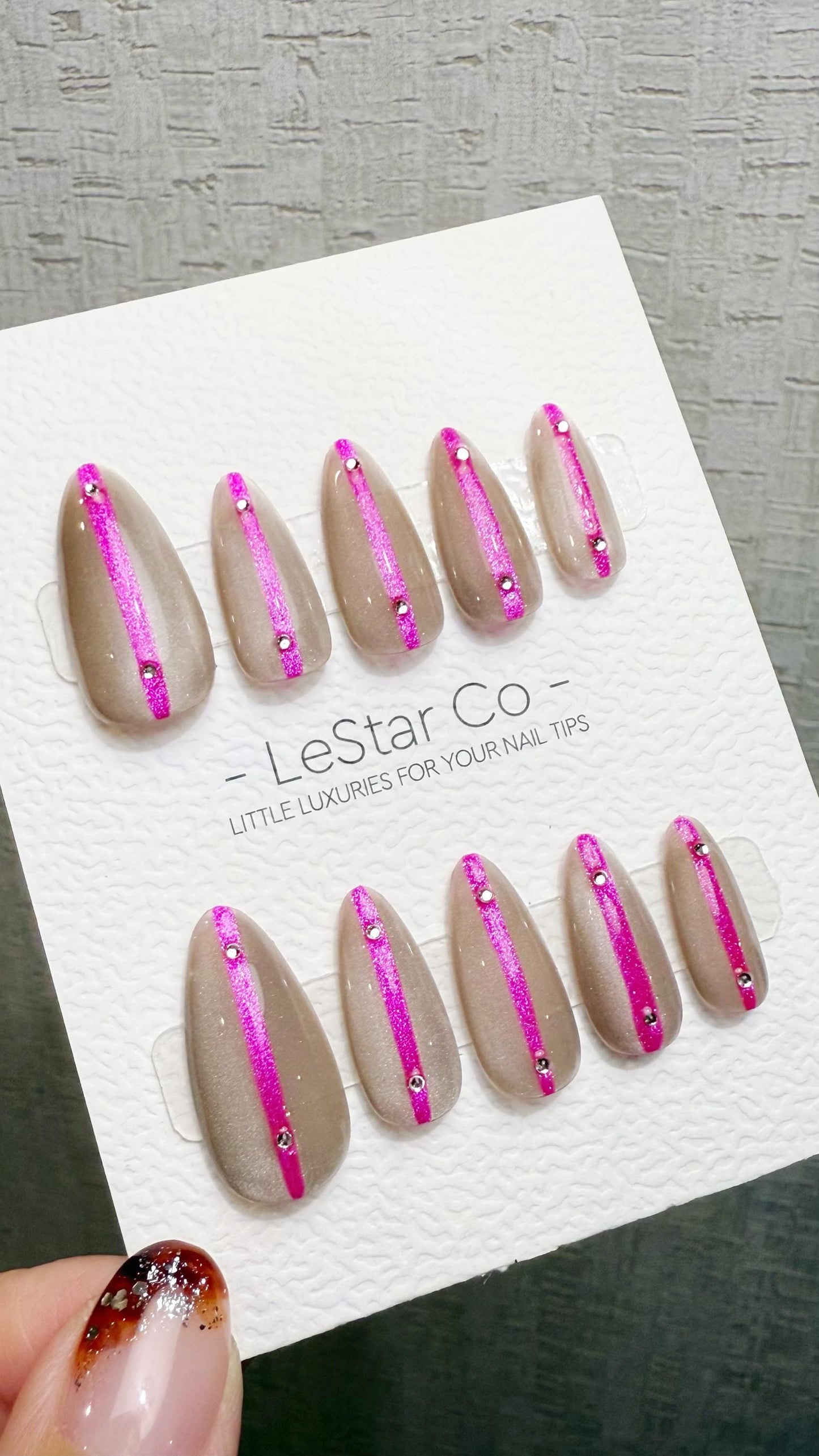 Reusable Neon Elegance Hot Pink Strike| Premium Press on Nails Gel Hand Painted Pressons Customizable Gel Nail Artist faux nails TMW1017