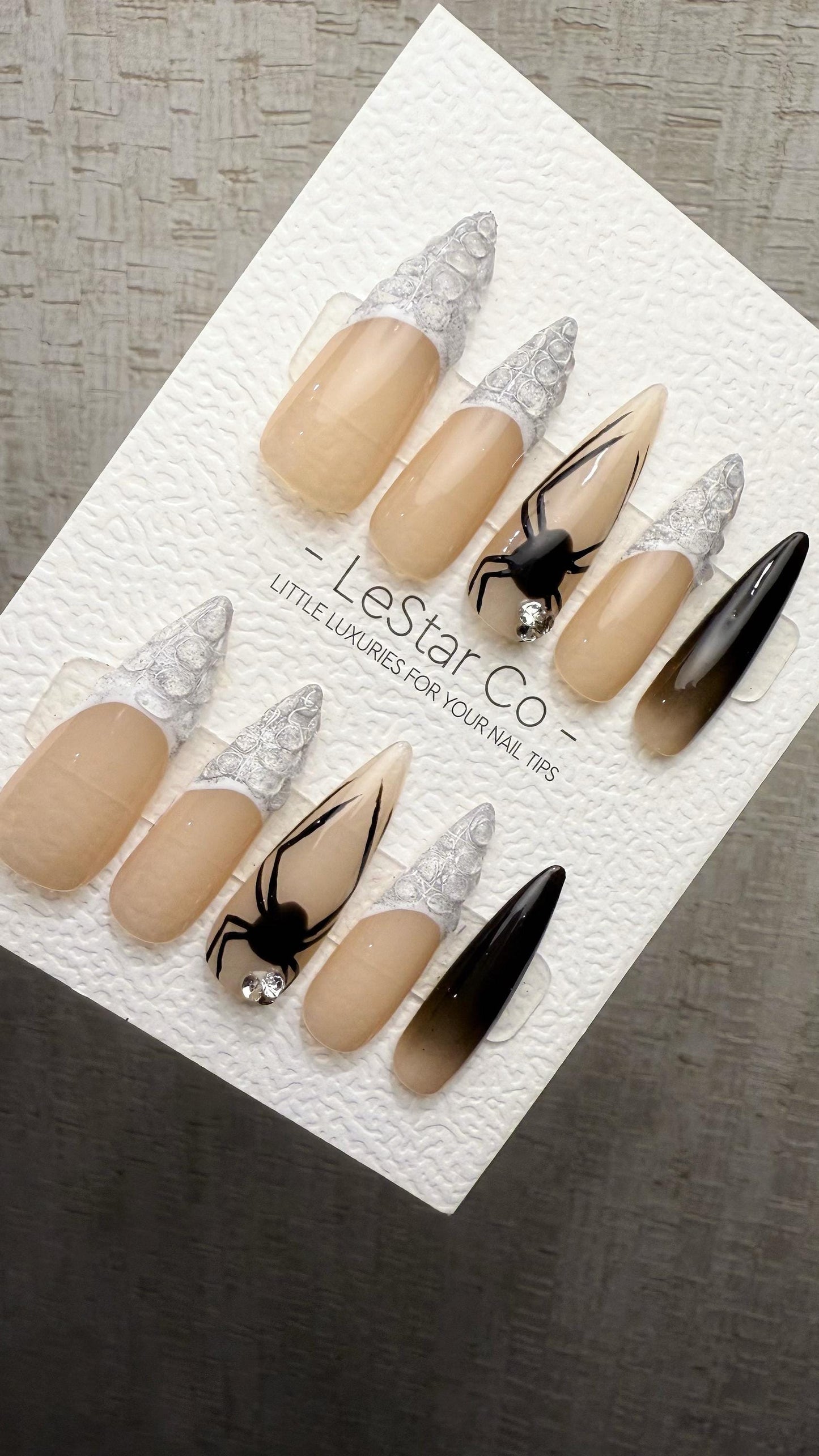 Reusable Gothic Web Spider Kiss| Premium Press on Nails Gel Hand Painted Pressons Customizable Gel Nail Artist faux nails TMR1032