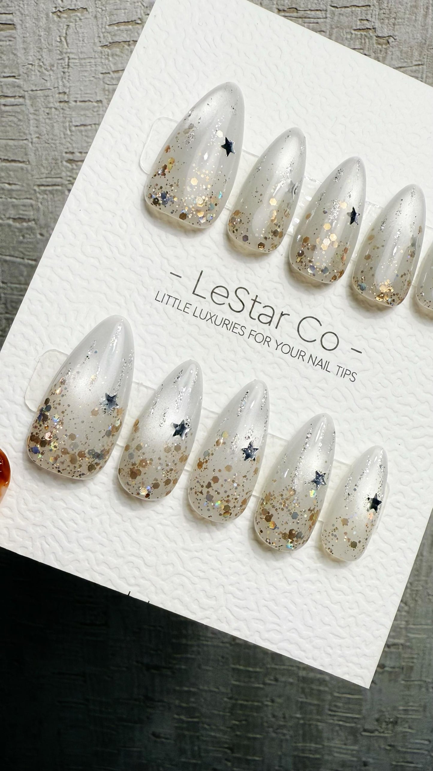 Reusable Silver Comet Cat Eye Effect| Premium Press on Nails Gel | Fake Nails | Cute Fun Colorful Gel Nail faux nails WM1022