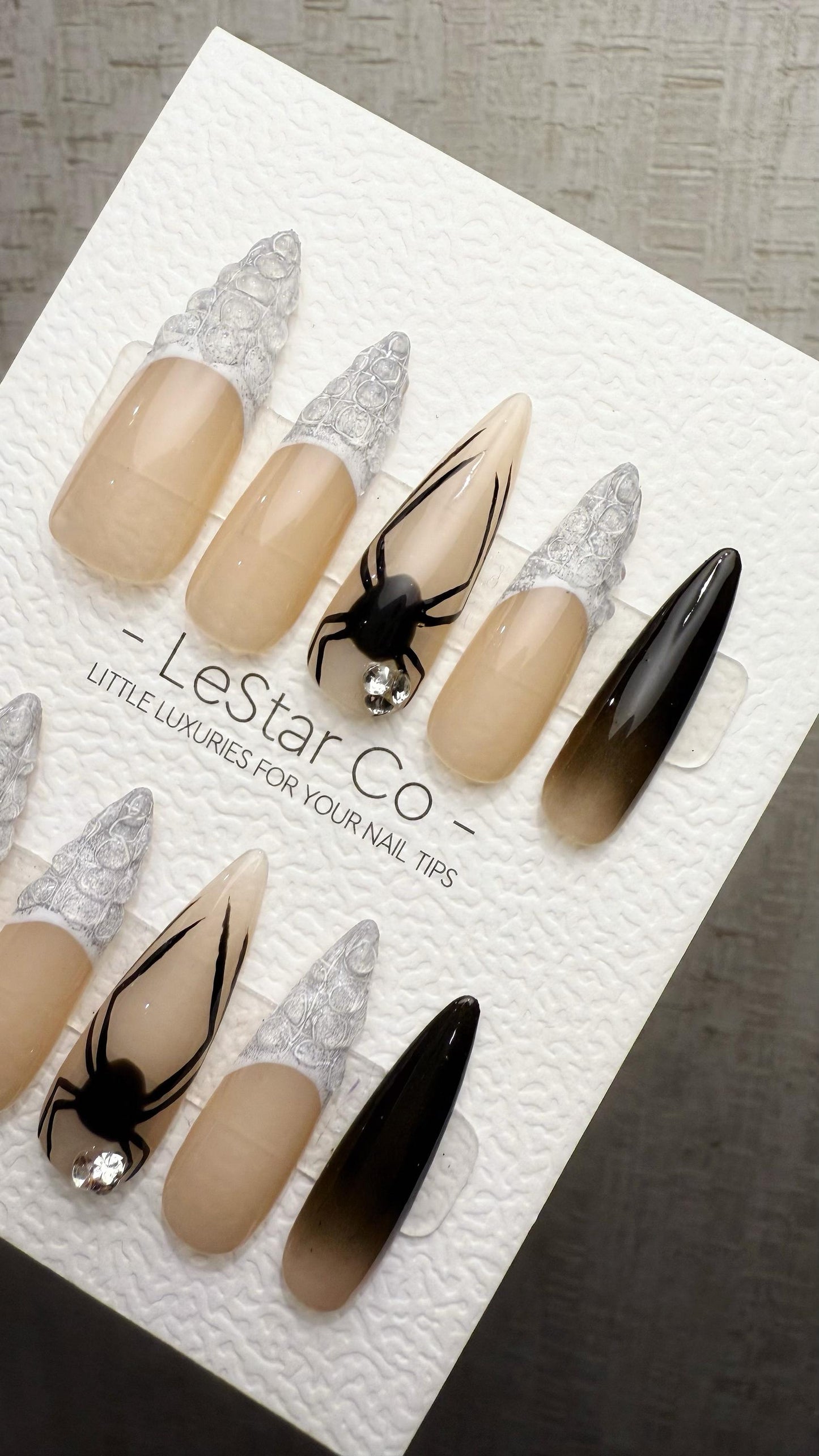 Reusable Gothic Web Spider Kiss| Premium Press on Nails Gel Hand Painted Pressons Customizable Gel Nail Artist faux nails TMR1032