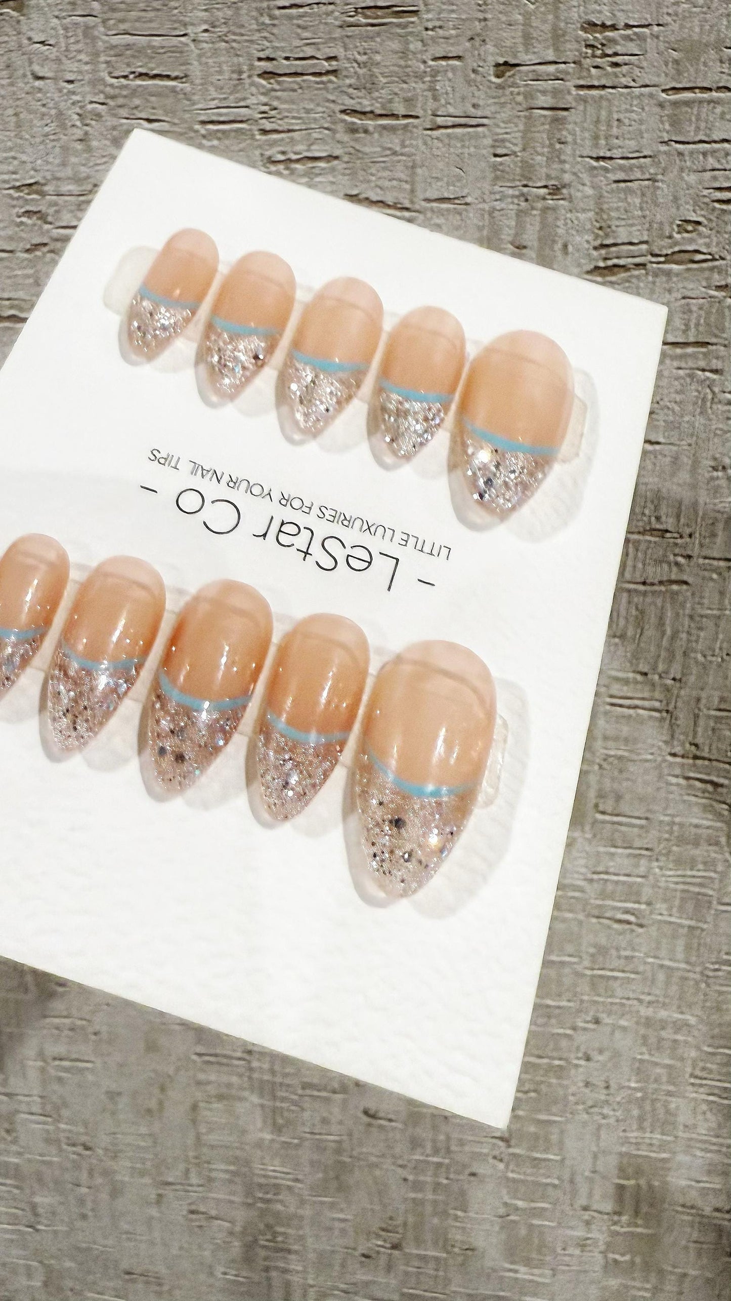 Reusable Glam Ice Peaks Cat Eye Effect French Tip Handmade Press On Nails Gel Fake Nails ML1047
