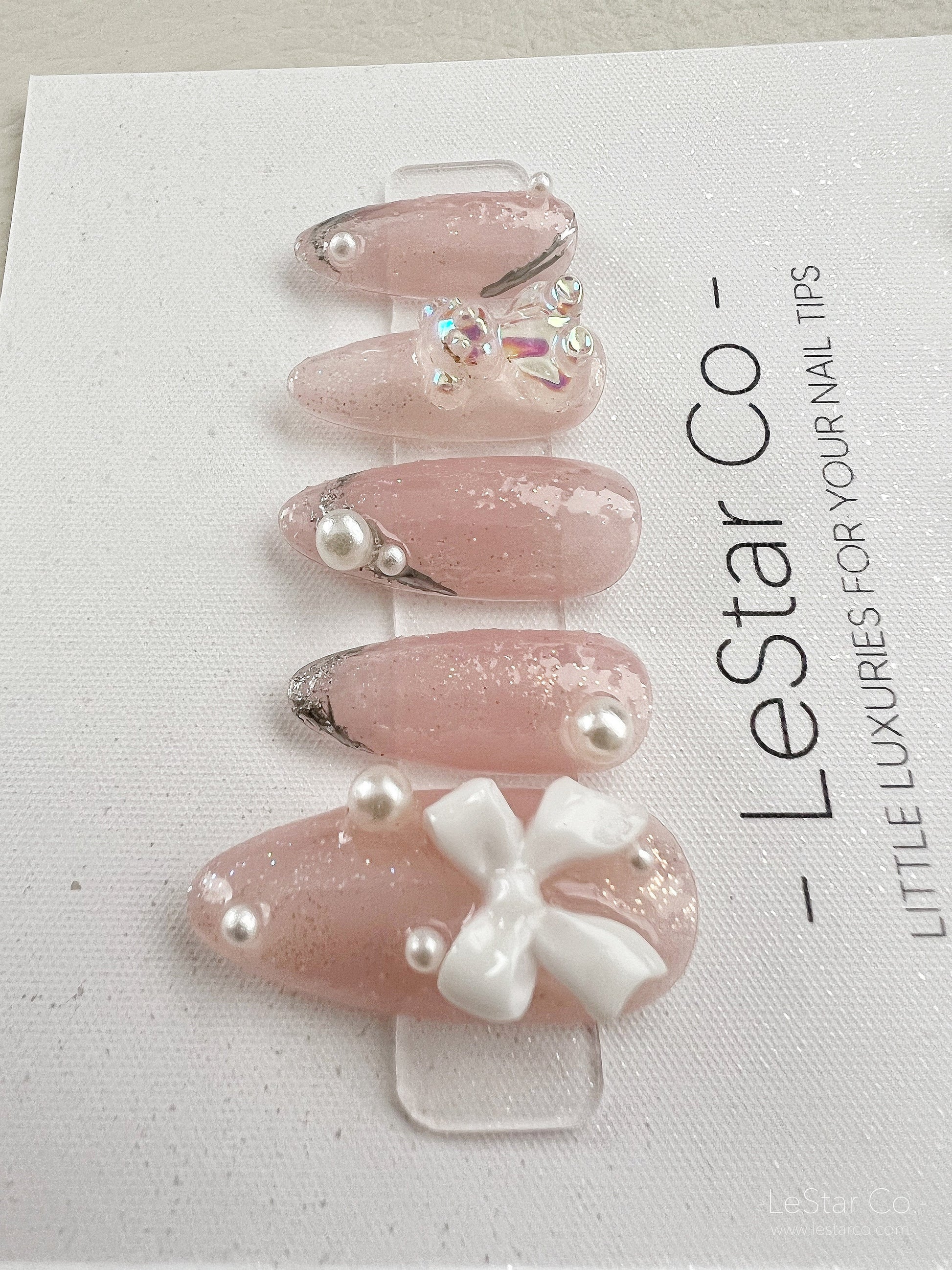 Reusable Ribbon Bear Pearl | Premium Press on Nails Gel Manicure | Fake Nails | Handmade | Lestarco faux nails 129zz