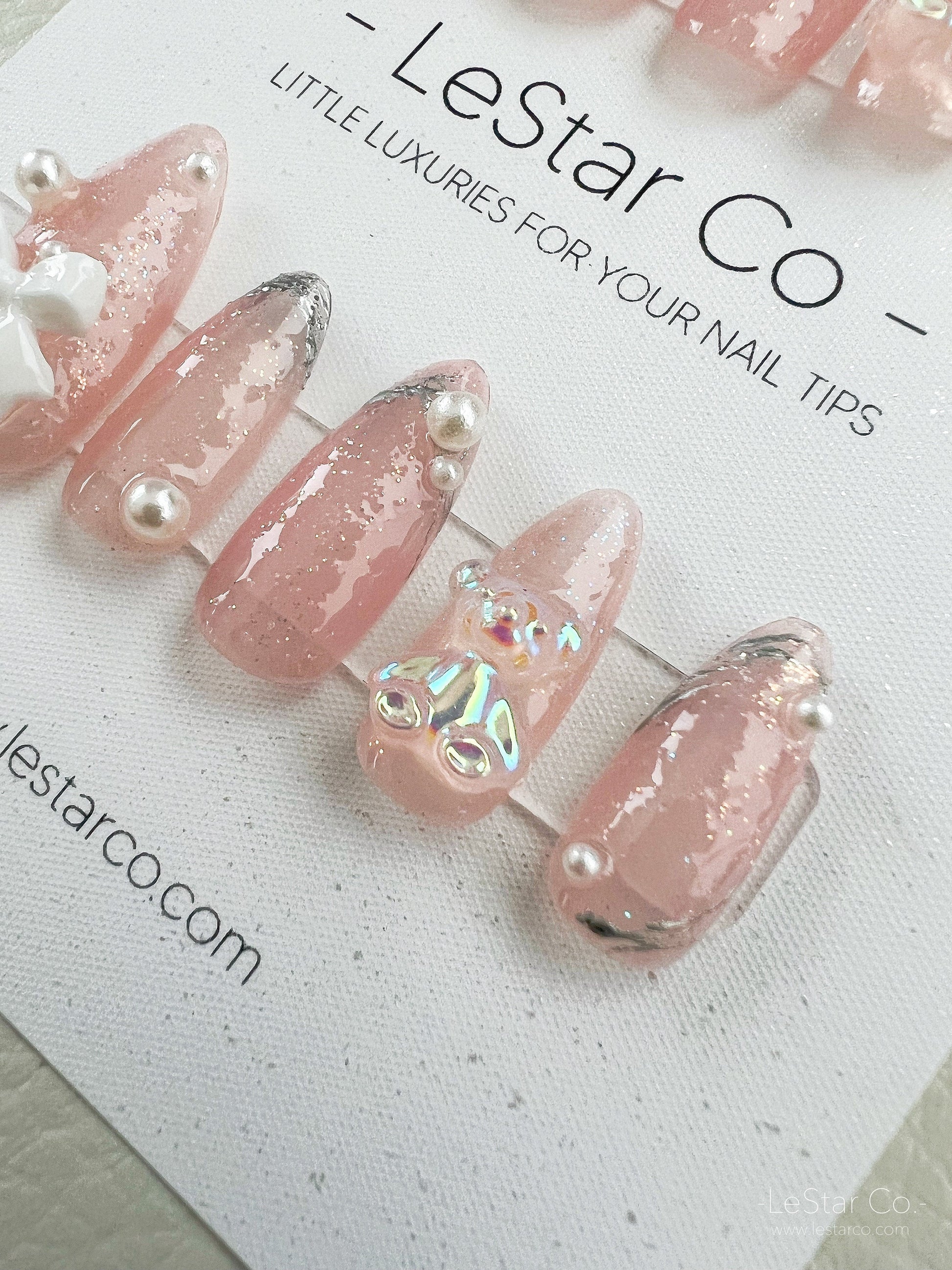 Reusable Ribbon Bear Pearl | Premium Press on Nails Gel Manicure | Fake Nails | Handmade | Lestarco faux nails 129zz