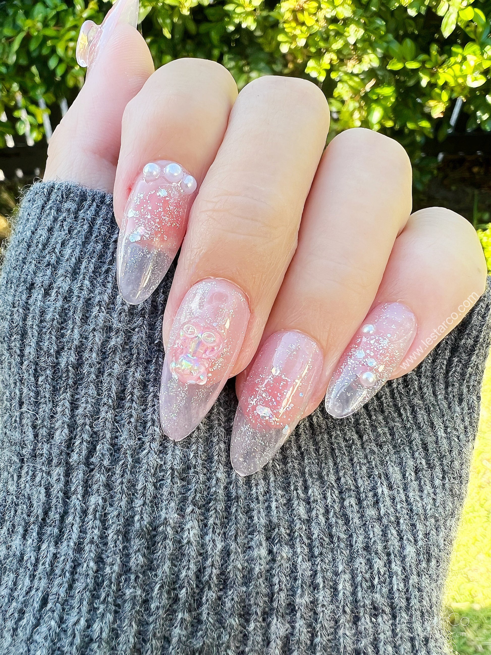 Reusable Aurora Heart Bear Nails Premium Short Press on Nails Gel Manicure | Fake Nails | Handmade | Lestarco faux nails MXJ163