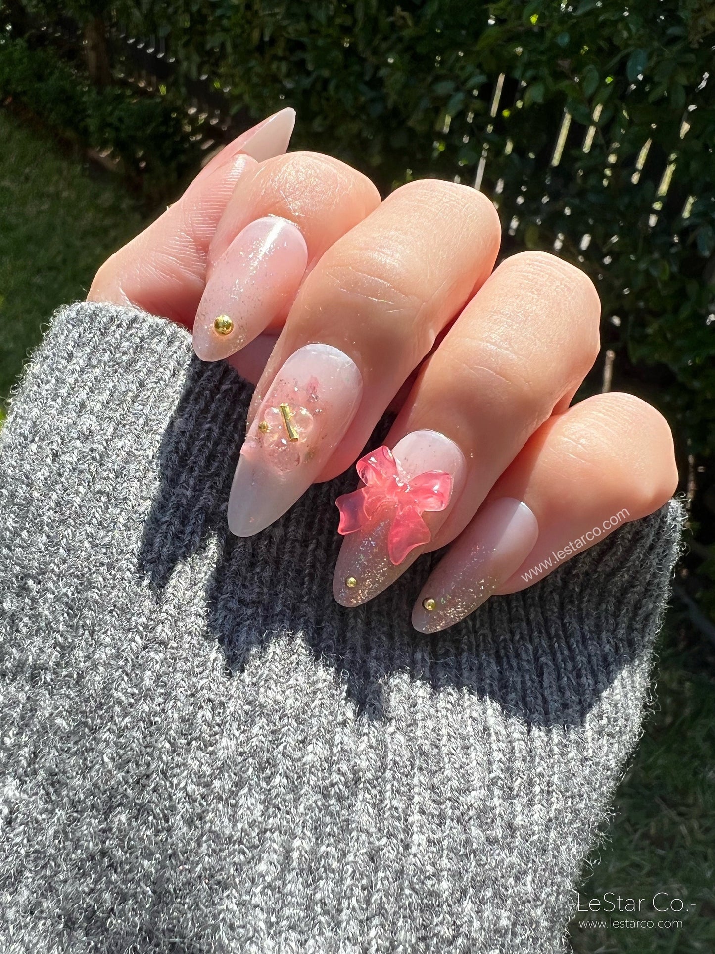 Reusable Pink Crystal and Bow Color Changes under sun | Premium Press on Nails Gel Manicure | Fake Nails | Handmade | Lestarco 153zz