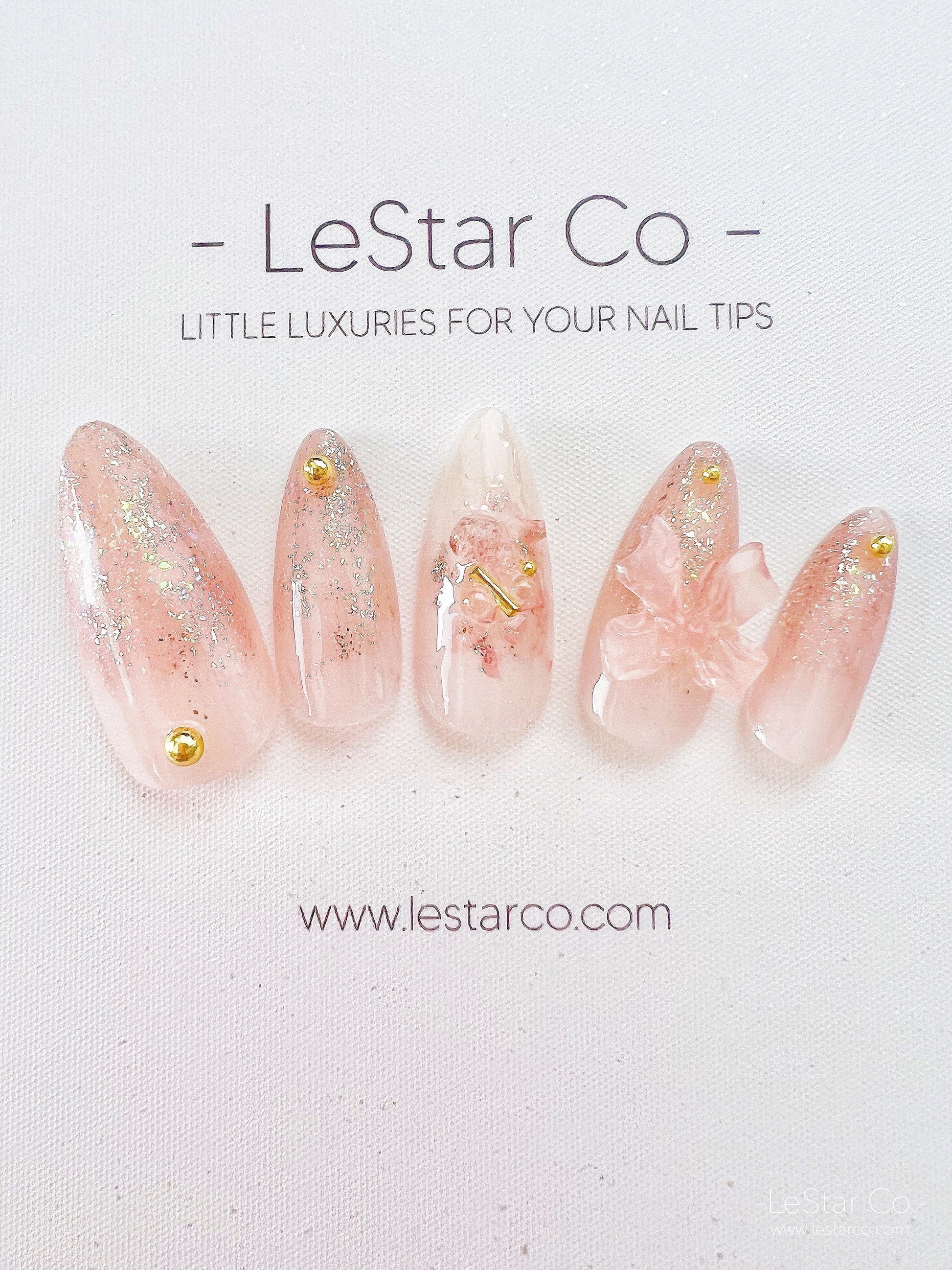 Reusable Pink Crystal and Bow Color Changes under sun | Premium Press on Nails Gel Manicure | Fake Nails | Handmade | Lestarco 153zz