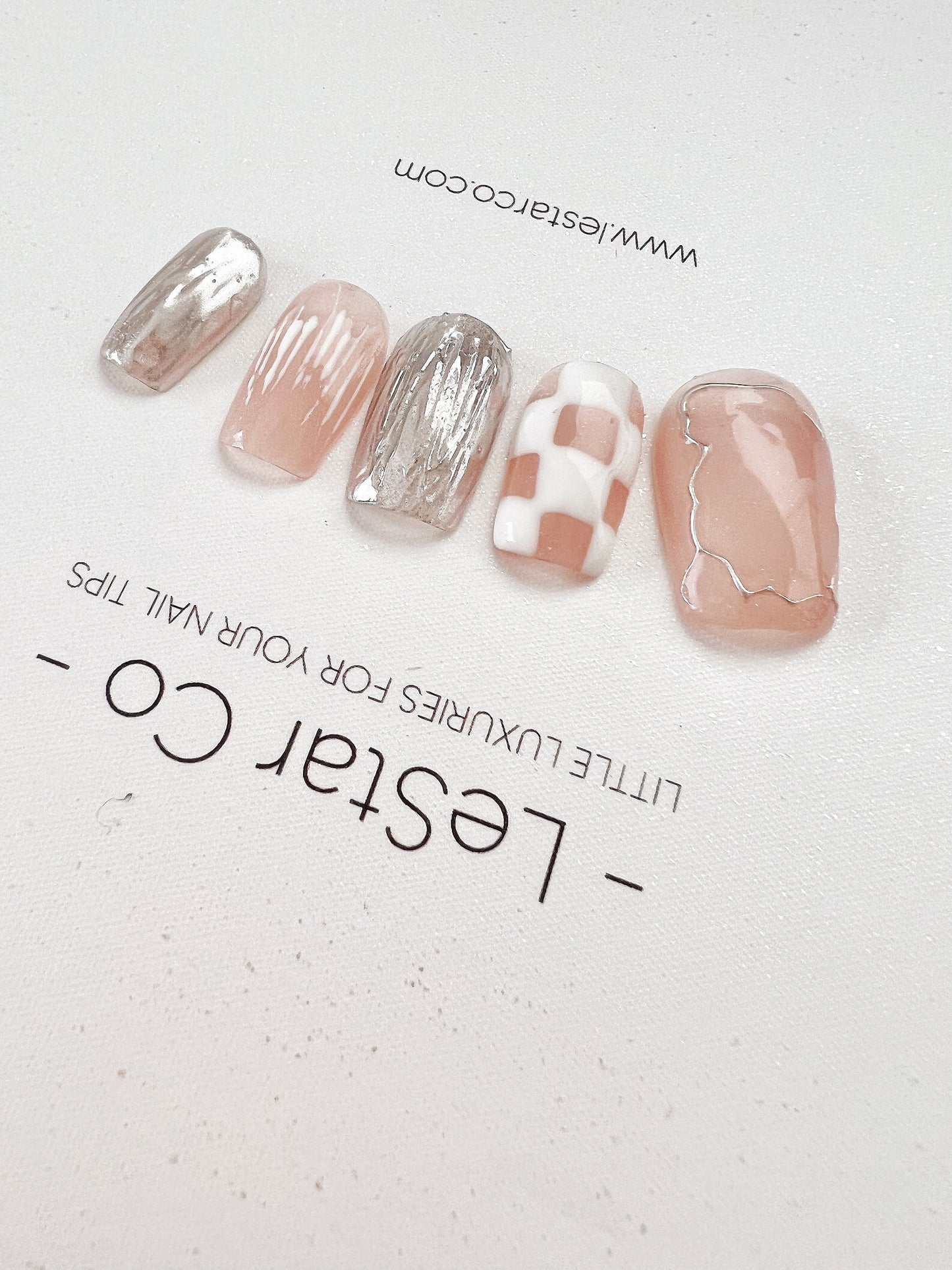 Reusable White Checkerboard | Premium Press on Nails Gel | Fake Nails | Cute Fun Colorful Colorful Gel Nail Artist faux nails XWZ184