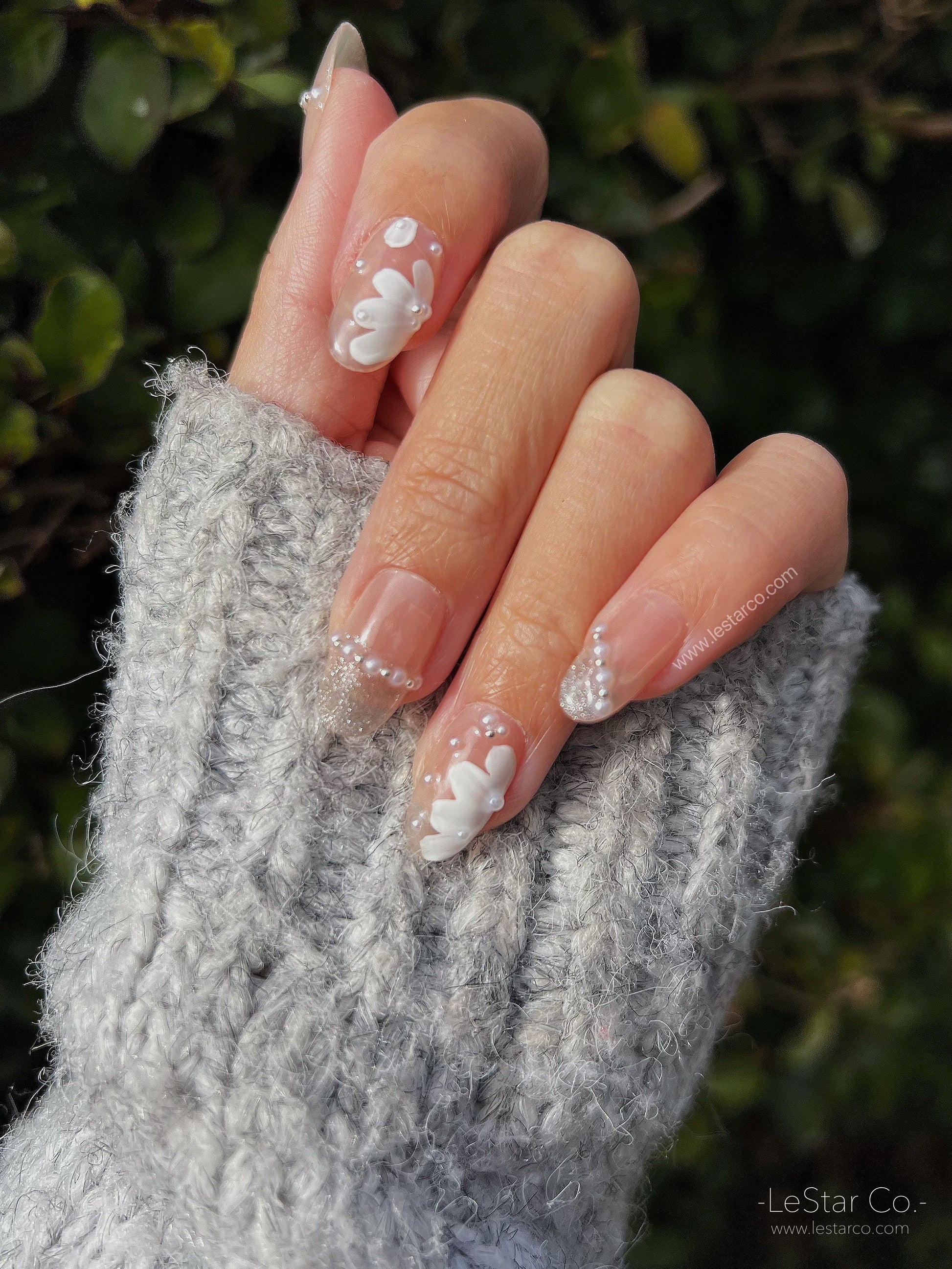 Reusable White Flower Pearl | Premium Press on Nails Gel | Fake Nails | Cute Fun Colorful Colorful Gel Nail Artist faux nails xx203
