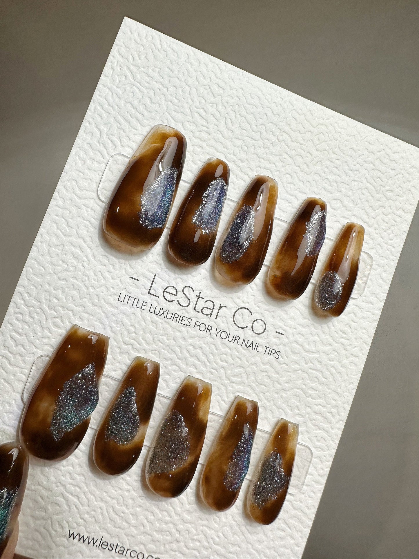 Reusable Living on Mars | Premium Short Press on Nails Gel Manicure | Fake Nails | Handmade | Lestarco faux nails TMR395
