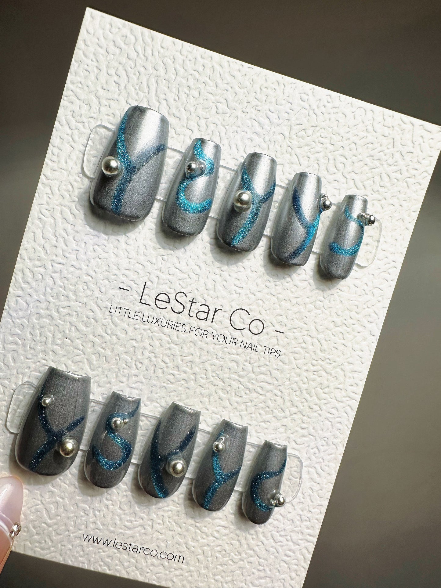 Reusable Replay Silver Chrome Blue Cat Eye | Premium Press on Nails Gel | Fake Nails | Cute Fun Colorful Gel Nail Artist faux nails QN414