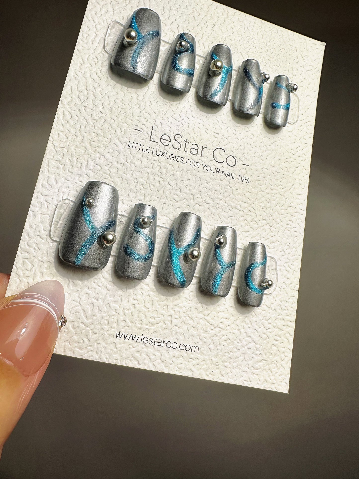 Reusable Replay Silver Chrome Blue Cat Eye | Premium Press on Nails Gel | Fake Nails | Cute Fun Colorful Gel Nail Artist faux nails QN414