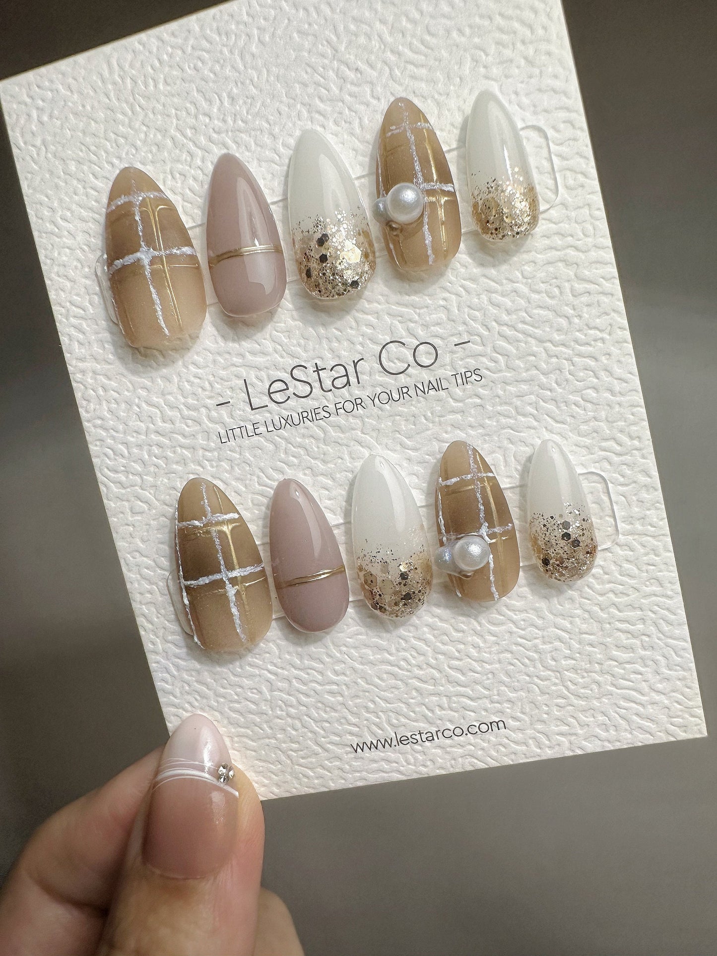 Reusable Nude Language Sophisticated Modern | Nails Premium Press on Nails Gel Manicure | Fake Nails | Handmade | Lestarco faux nails QN428