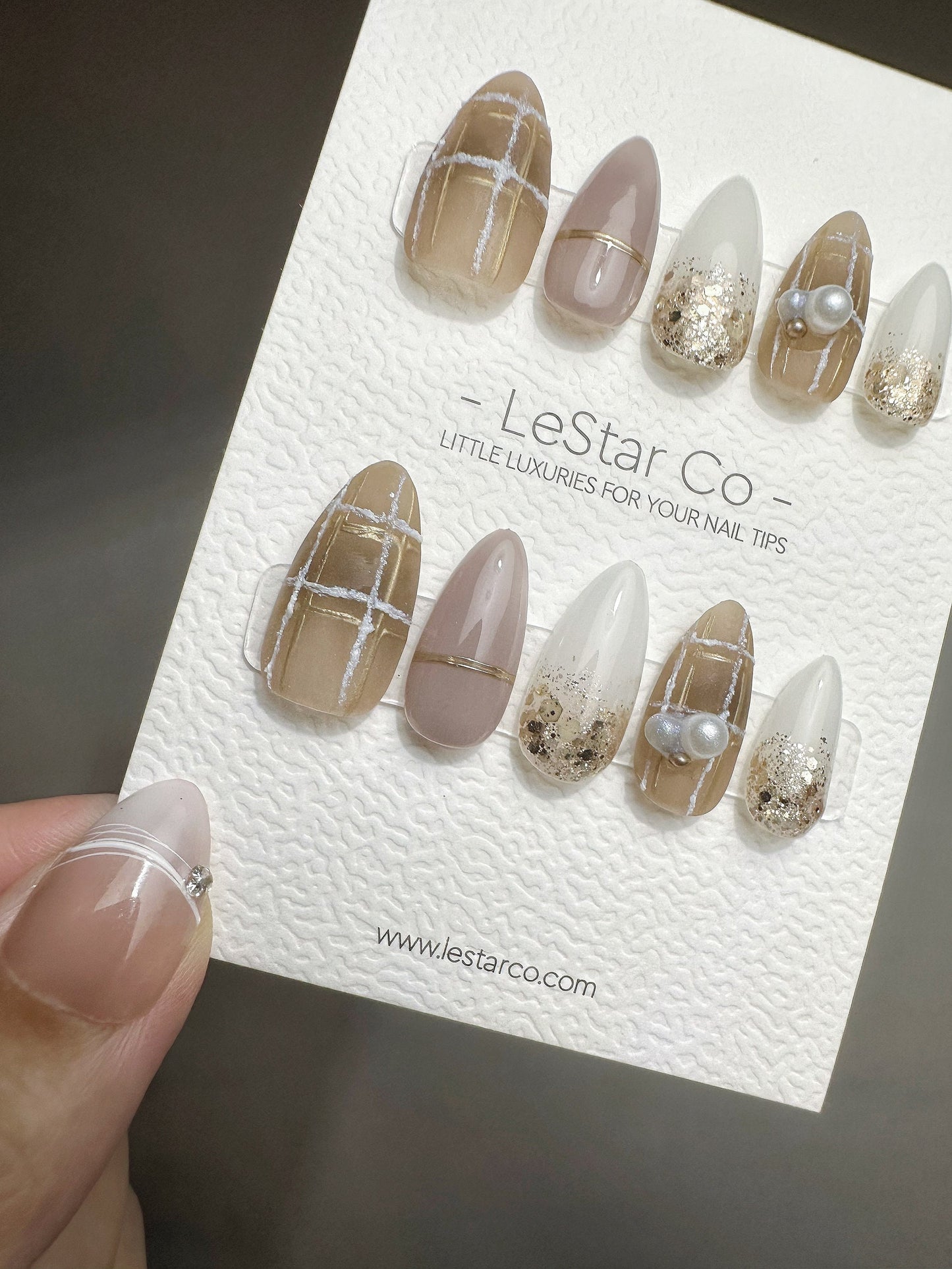 Reusable Nude Language Sophisticated Modern | Nails Premium Press on Nails Gel Manicure | Fake Nails | Handmade | Lestarco faux nails QN428
