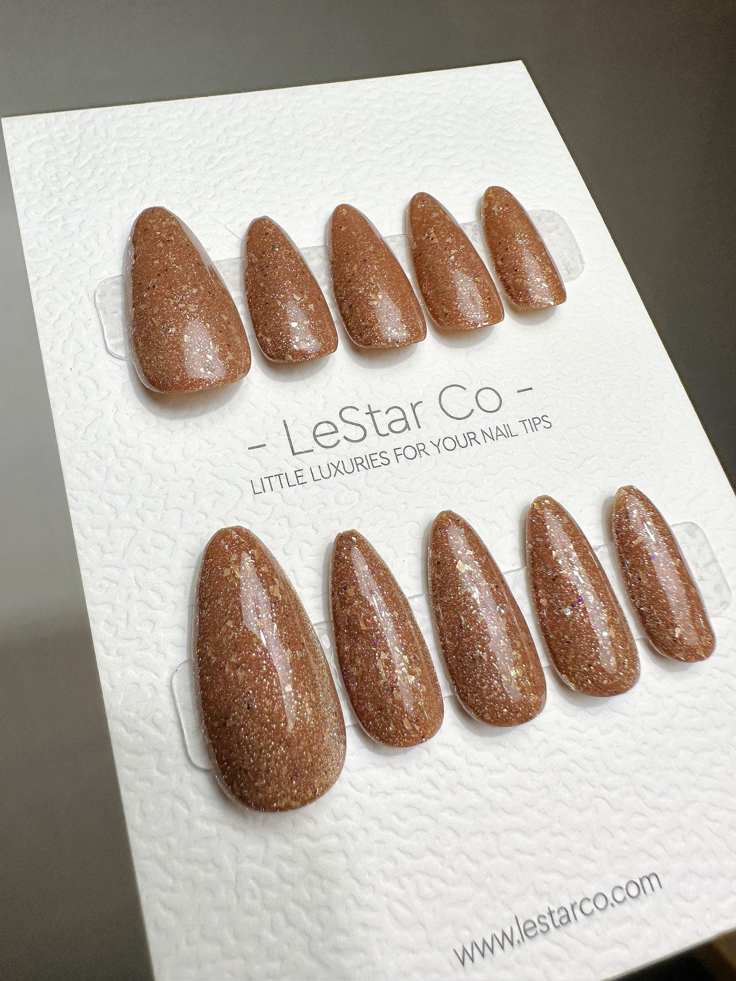 Reusable Cosmic Latte Brown Cat eye | Nails Premium Press on Nails Gel Manicure | Fake Nails | Handmade | Lestarco faux nails 439zz