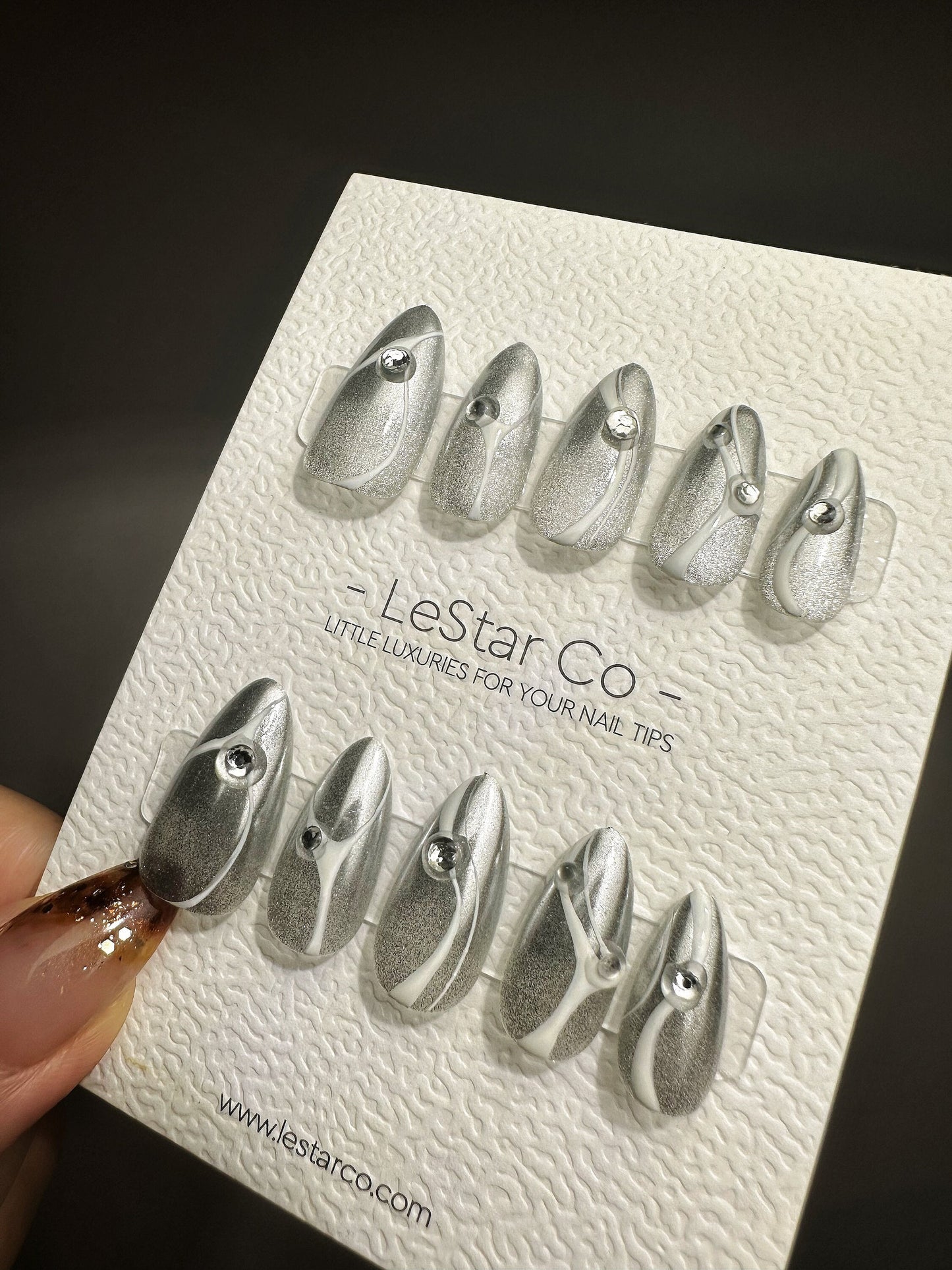 Reusable Silver Mirage Cat Eye Effect | Premium Press on Nails Gel | Fake Nails | Cute Fun Colorful Gel Nail faux nails QN470