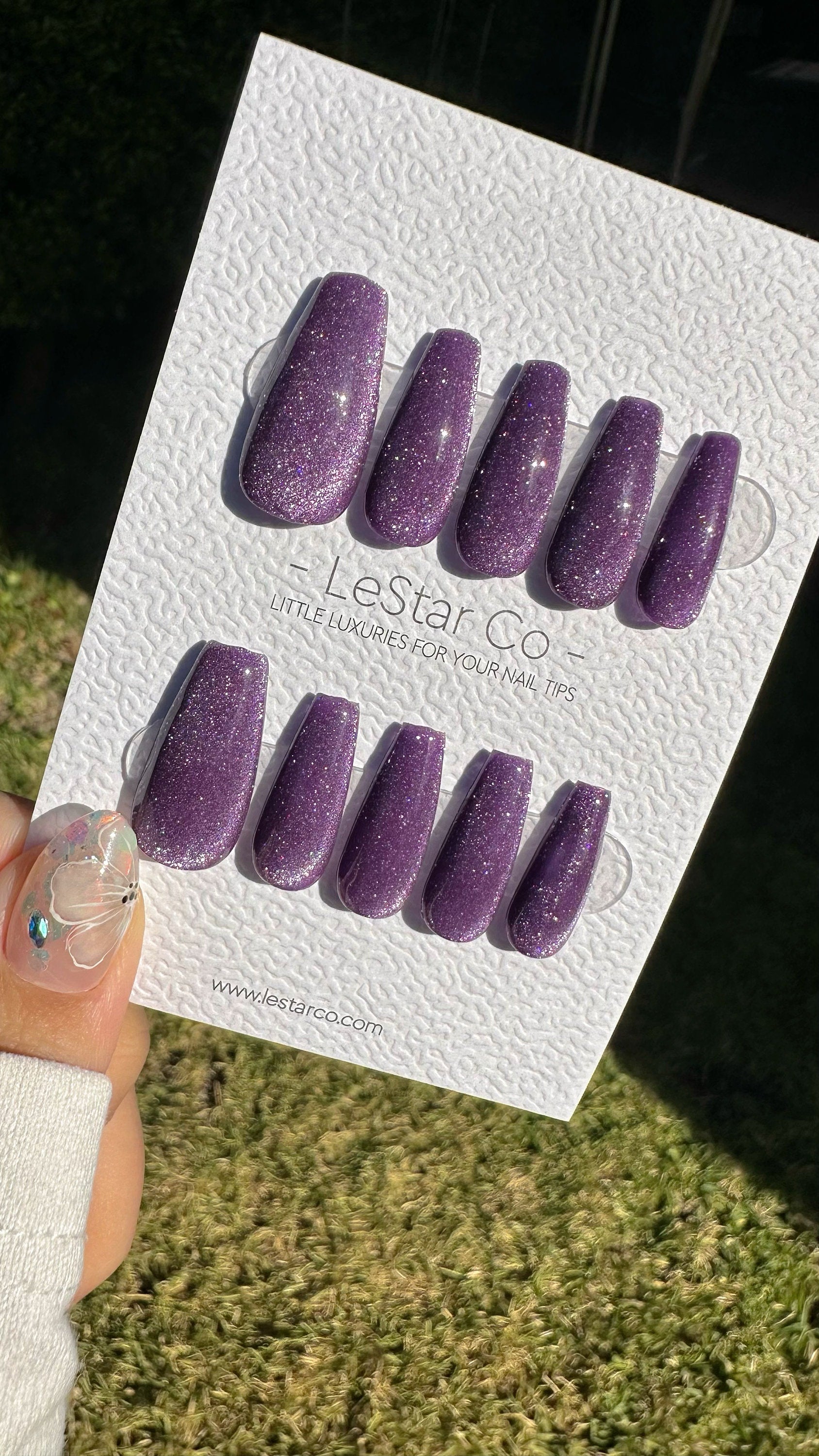 Reusable Grape Glitter Cat Eye Effect| Nails Premium Press on Nails Gel Manicure | Fake Nails | Handmade | Lestarco faux nails 490zz