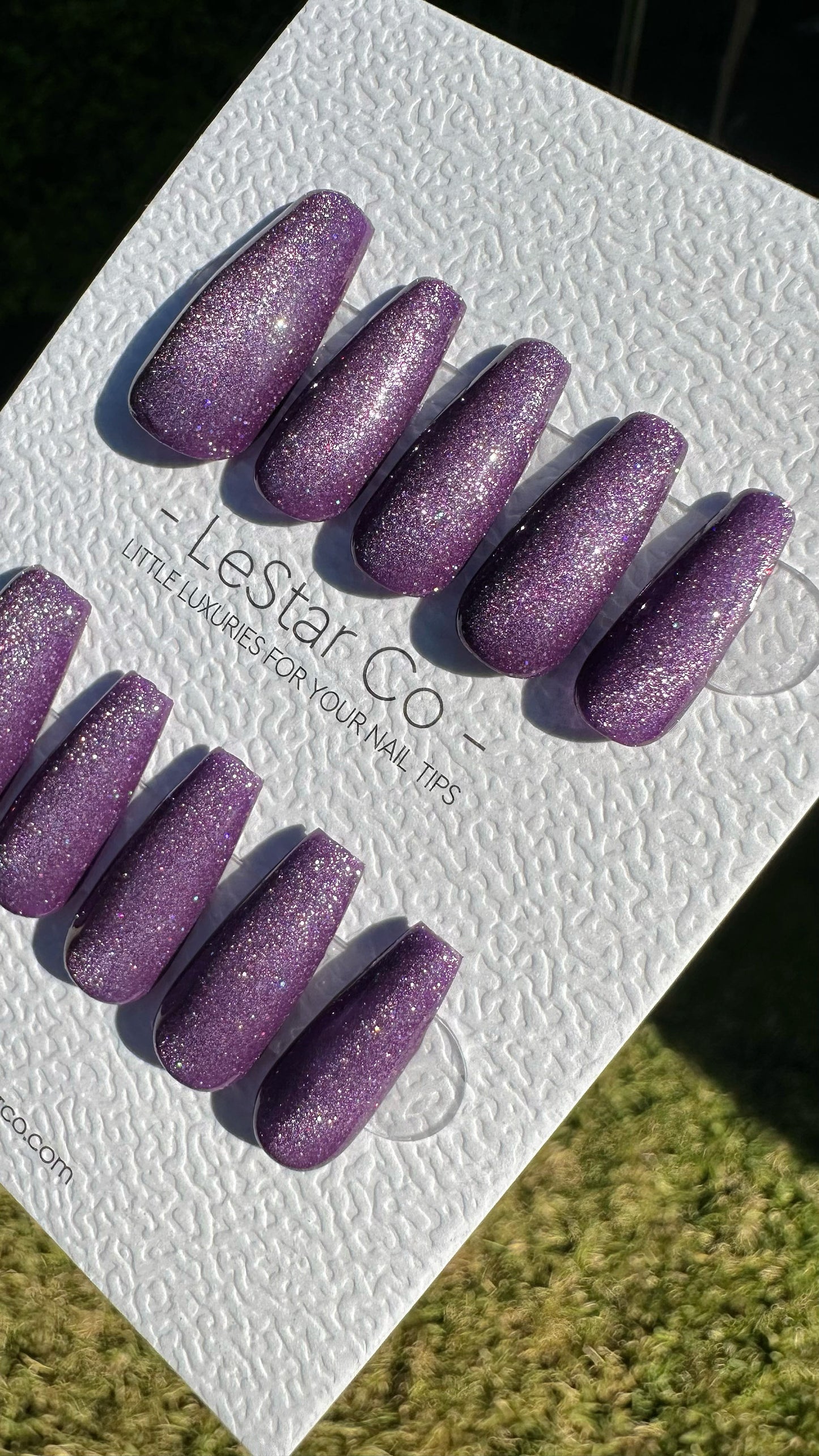 Reusable Grape Glitter Cat Eye Effect| Nails Premium Press on Nails Gel Manicure | Fake Nails | Handmade | Lestarco faux nails 490zz