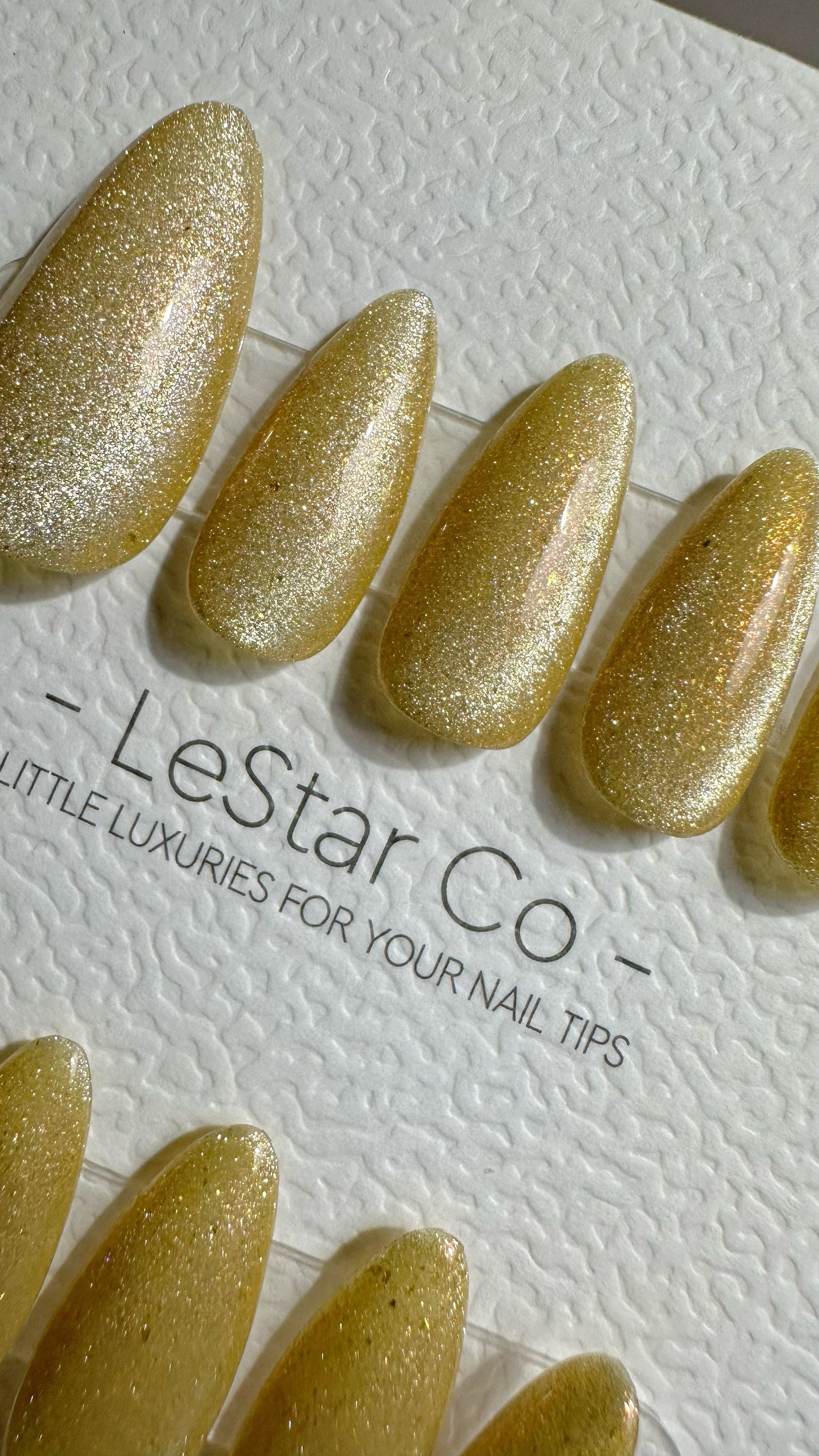 Reusable Shimmering Amber Cat Eye Effect | Nails Premium Press on Nails Gel Manicure | Fake Nails | Handmade | Lestarco faux nails 494zz