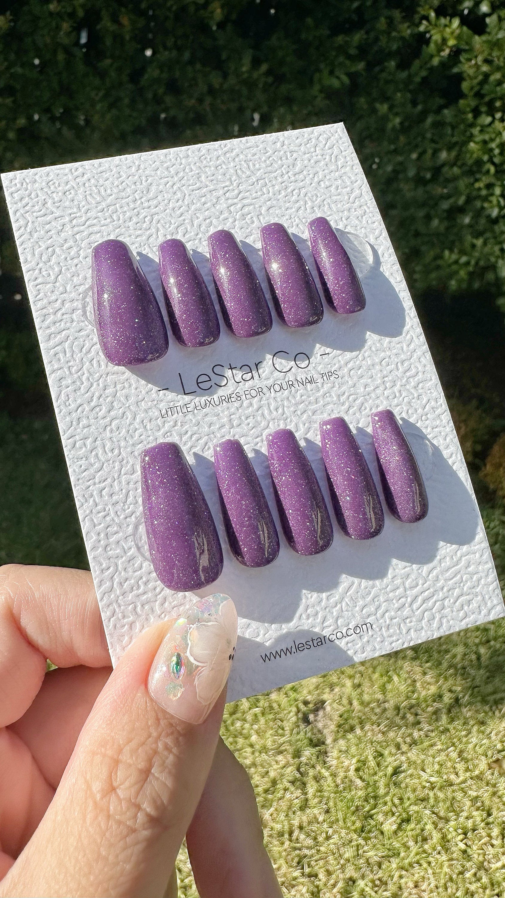 Reusable Grape Glitter Cat Eye Effect| Nails Premium Press on Nails Gel Manicure | Fake Nails | Handmade | Lestarco faux nails 490zz