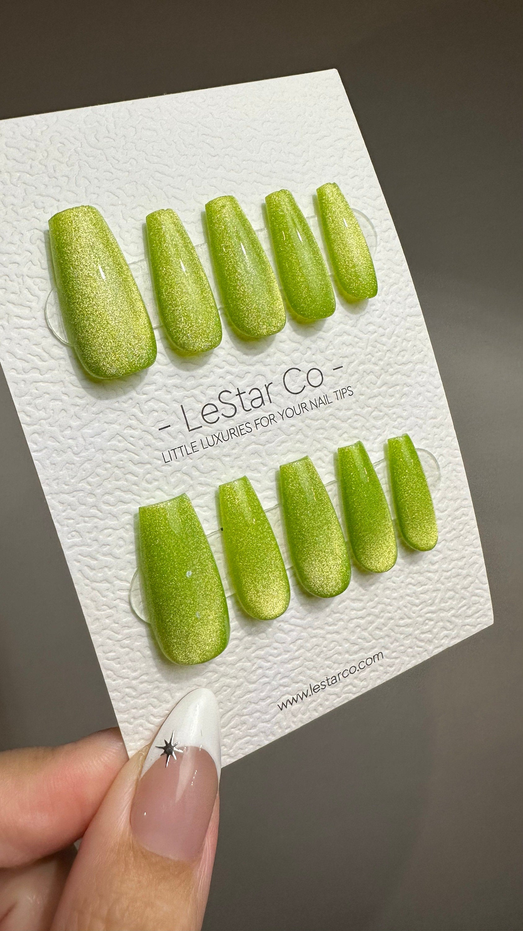 Reusable Sparkling Lime Cat eye | Nails Premium Press on Nails Gel Manicure | Fake Nails | Handmade | Lestarco faux nails TMR518