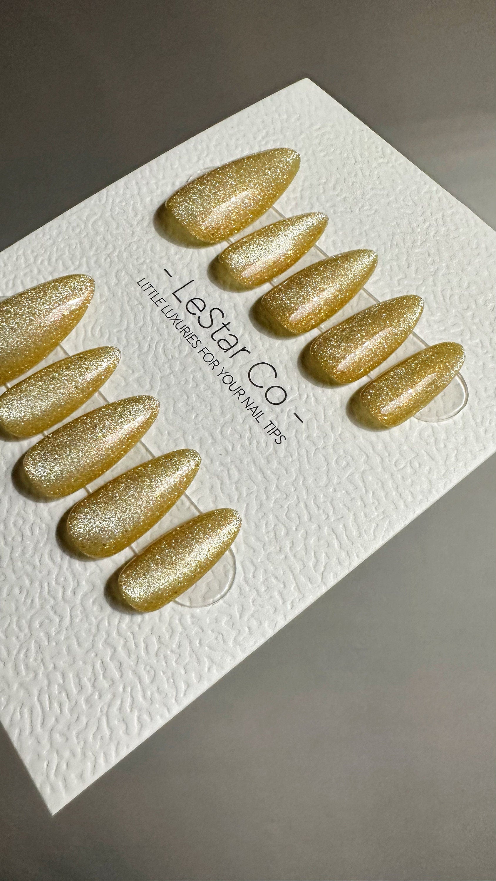 Reusable Shimmering Amber Cat Eye Effect | Nails Premium Press on Nails Gel Manicure | Fake Nails | Handmade | Lestarco faux nails 494zz