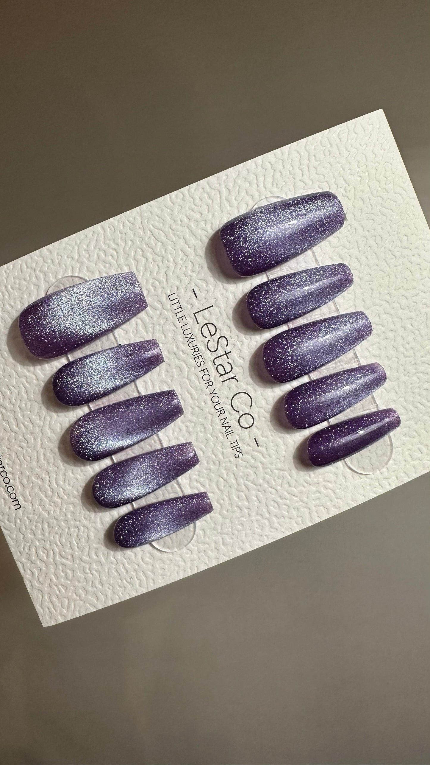 Reusable Lavender Lustre Purple Cat eye | Nails Premium Press on Nails Gel Manicure | Fake Nails | Handmade | Lestarco faux nails TMR516