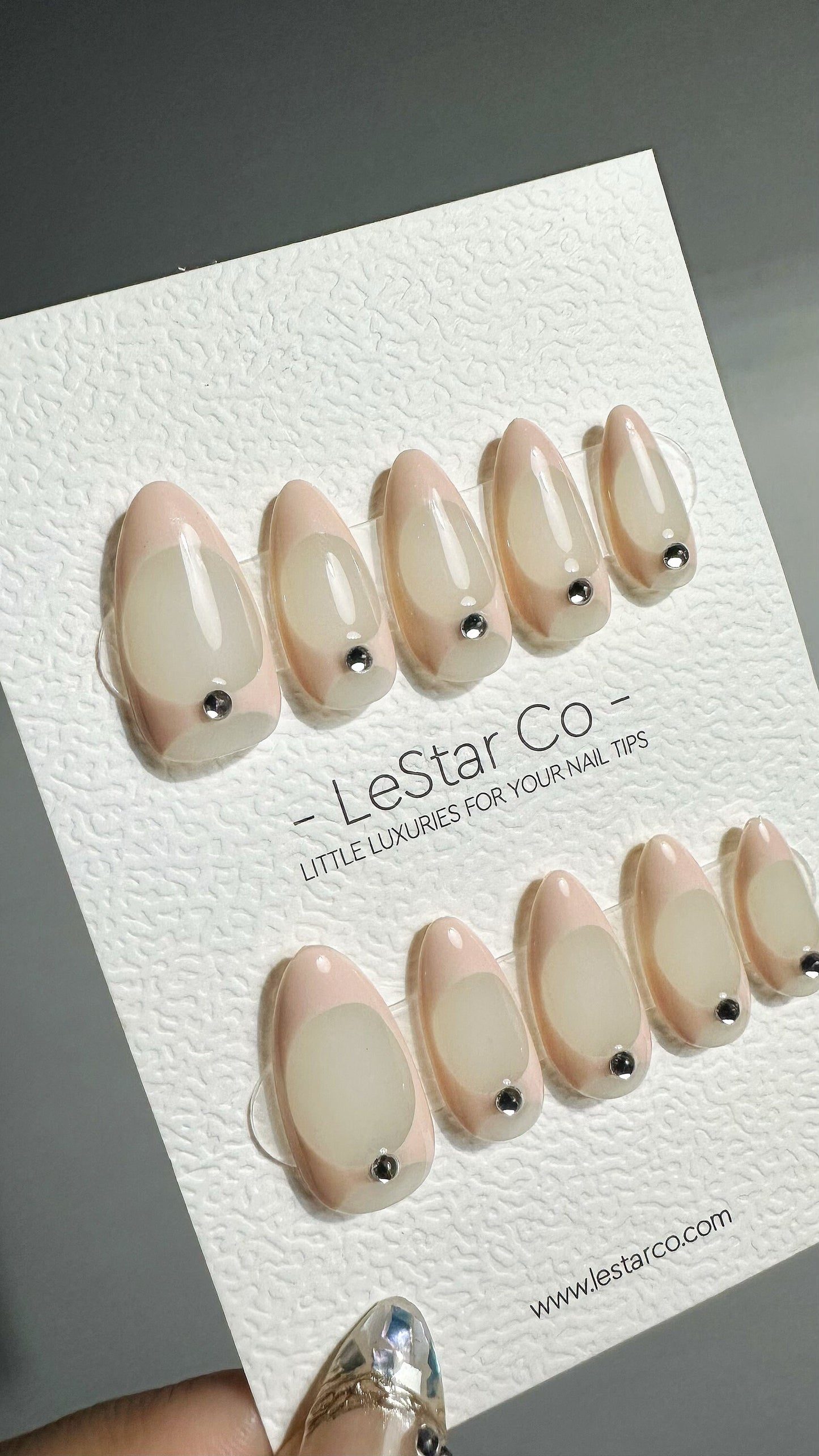 Reusable Nude Subtle Chic | Press on Nails Gel | Fake Nails | Handmade Pressons faux nails ML704