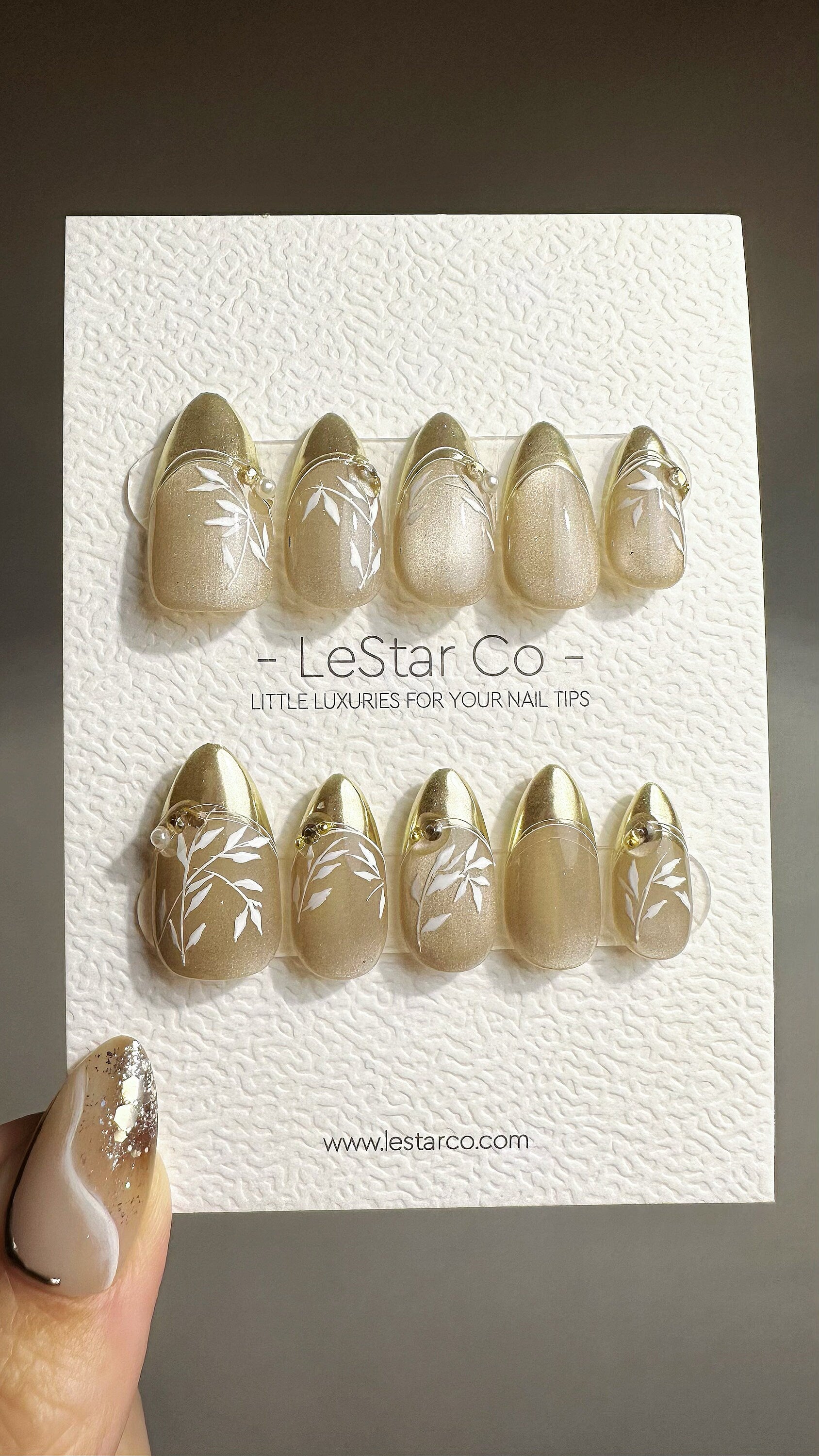 Reusable Golden Bamboo Leaf | Premium Press on Nails Gel Hand Painted Pressons Customizable Gel Nail Artist faux nails QN754