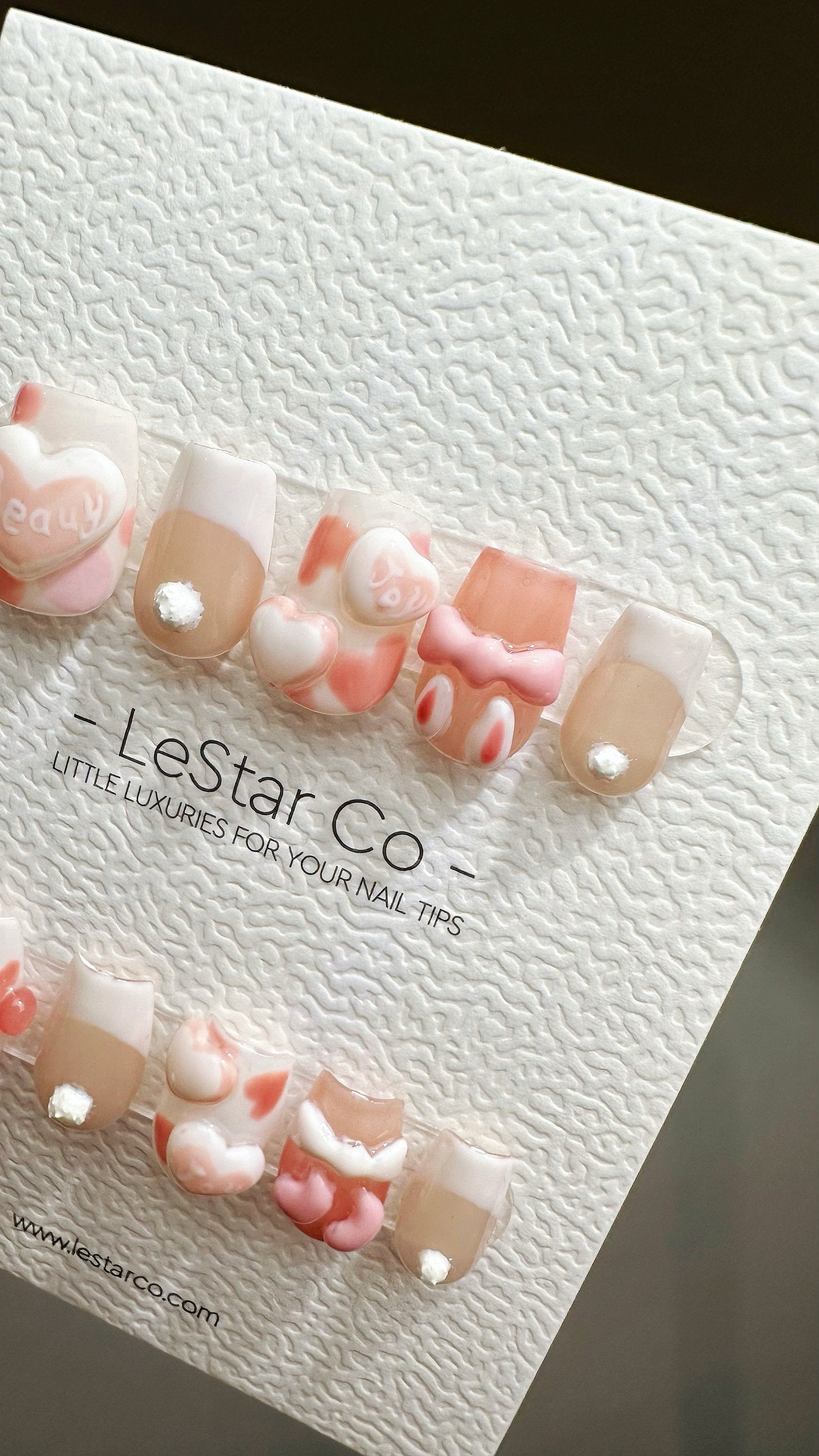 Reusable Candy Bunny | Premium Press on Nails Gel Manicure Handprint Pressons Handmade | Lestarco faux nails YR680