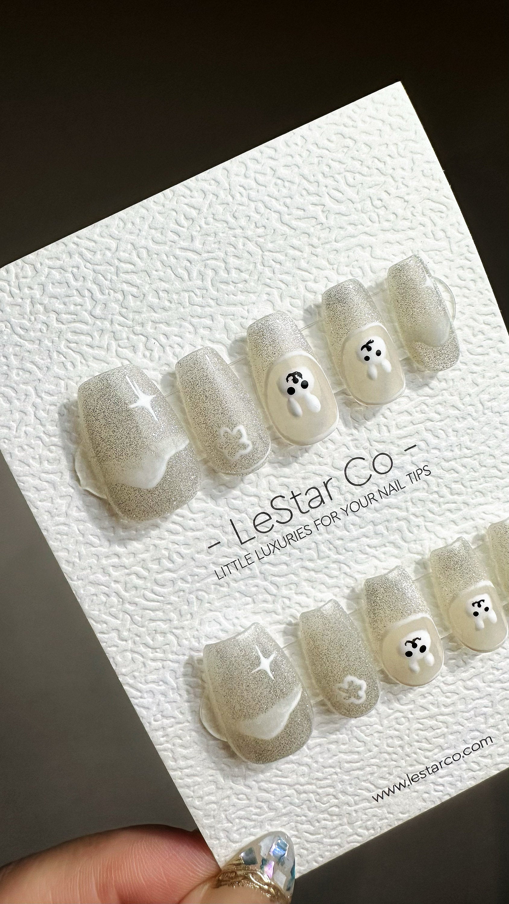 Reusable Frosty Bunny | Premium Press on Nails Gel Manicure Handprint Pressons Handmade | Lestarco faux nails YR695