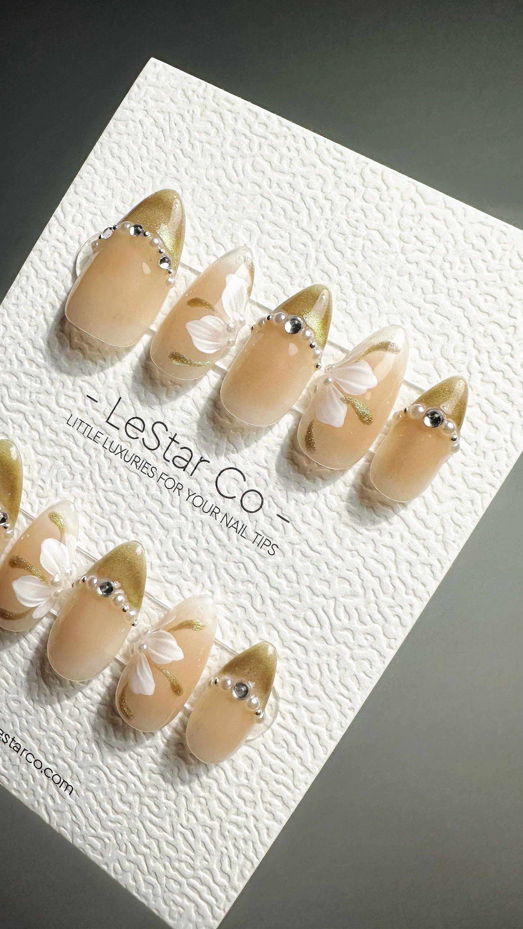 Reusable Dainty Blossom Chic Colour shifting French Tip Cat Eye Effect | Press on Nails Gel | Fake Nails | Pressons faux nails ML697