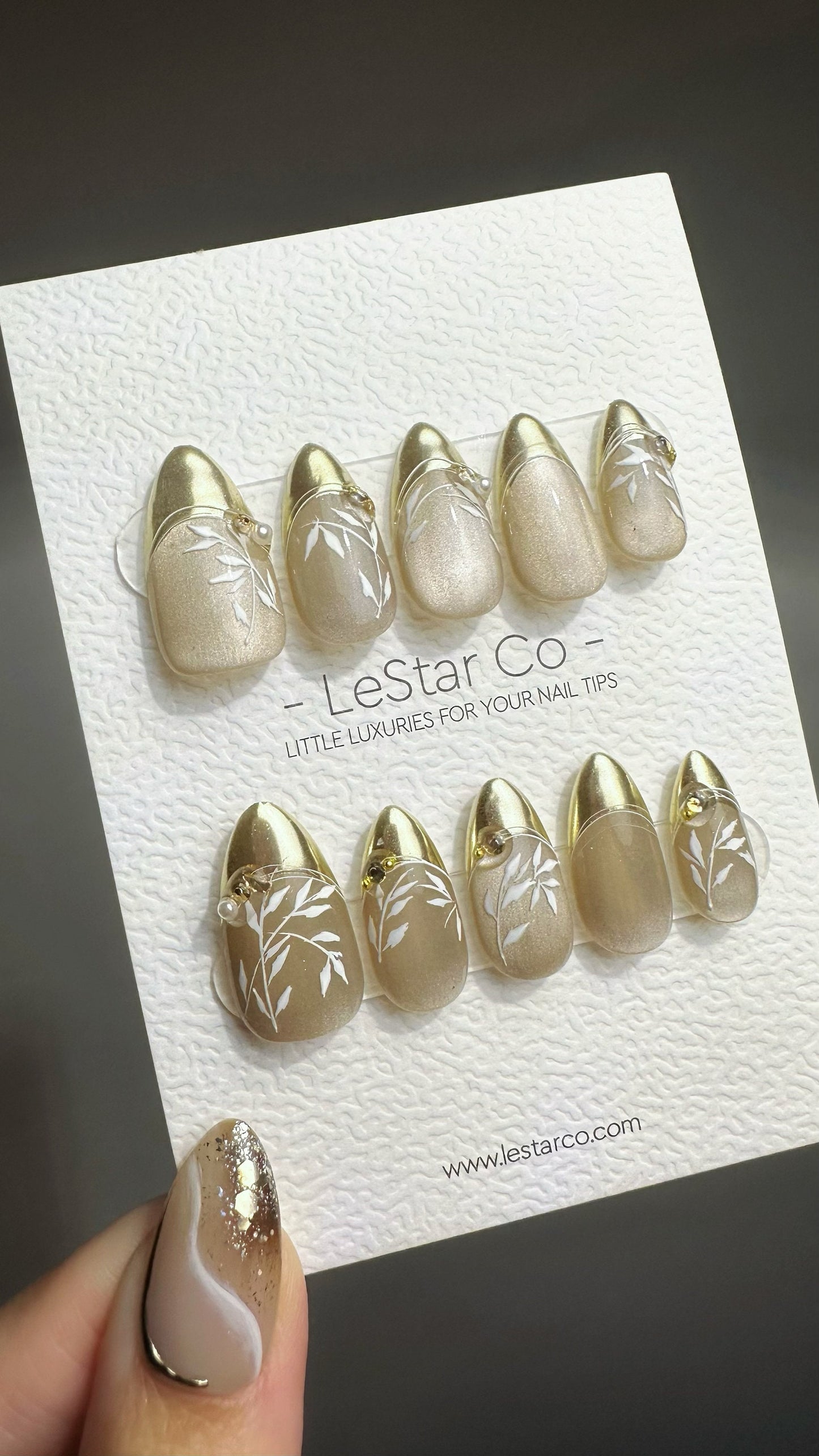 Reusable Golden Bamboo Leaf | Premium Press on Nails Gel Hand Painted Pressons Customizable Gel Nail Artist faux nails QN754