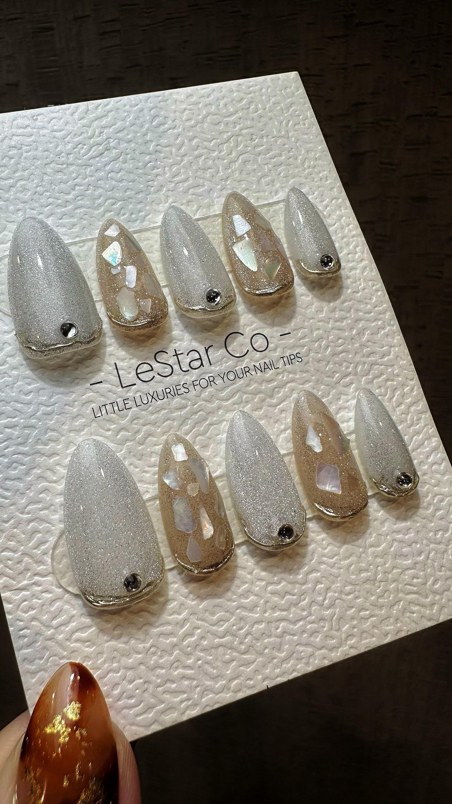 Reusable Frosted Opalescence Cat Eye Effect| Premium Press on Nails Gel Hand Painted Pressons Customizable Gel Nail Artist faux nails TMR813