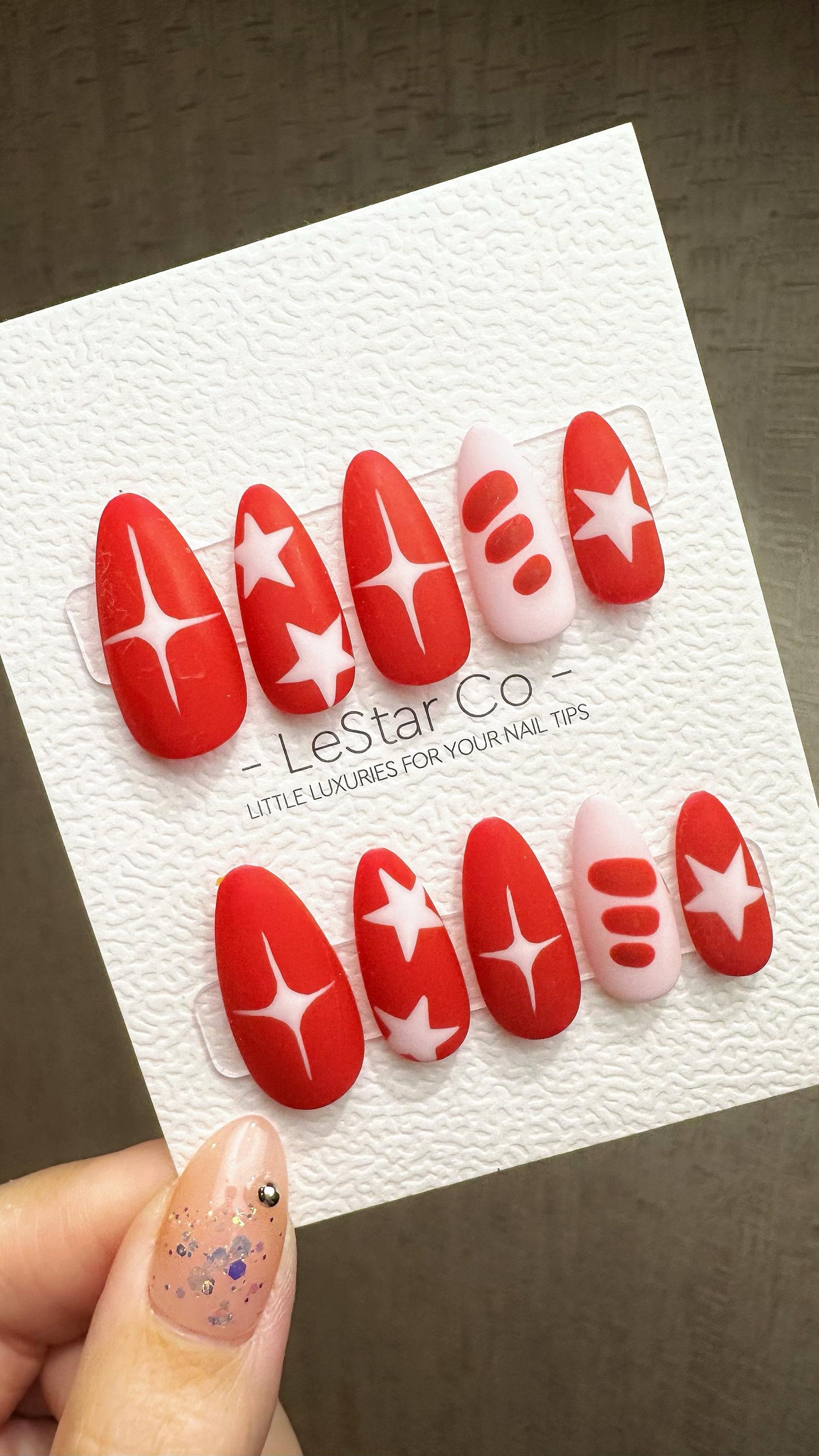 Reusable Stellar Scarlet Stripes| Premium Press on Nails Gel | Fake Nails | Cute Fun Colorful Gel Nail Artist ML843