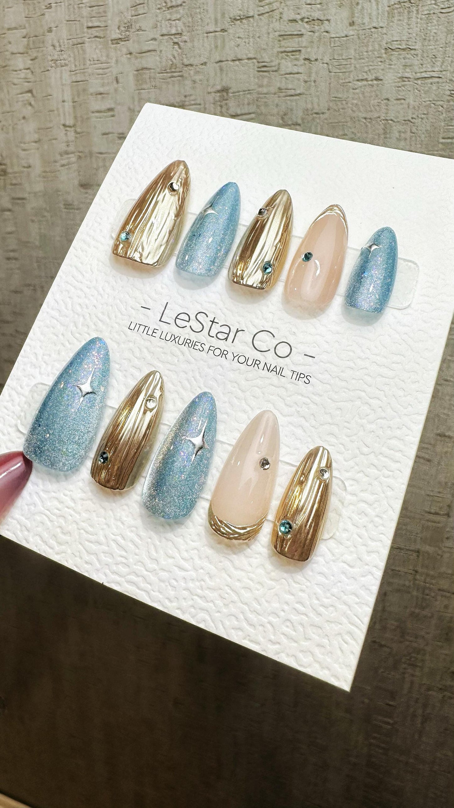 Reusable Celestial Elegance Cat Eye Effect | Premium Press on Nails Gel Hand Painted Pressons Customizable Gel Nail Artist faux nails YR865