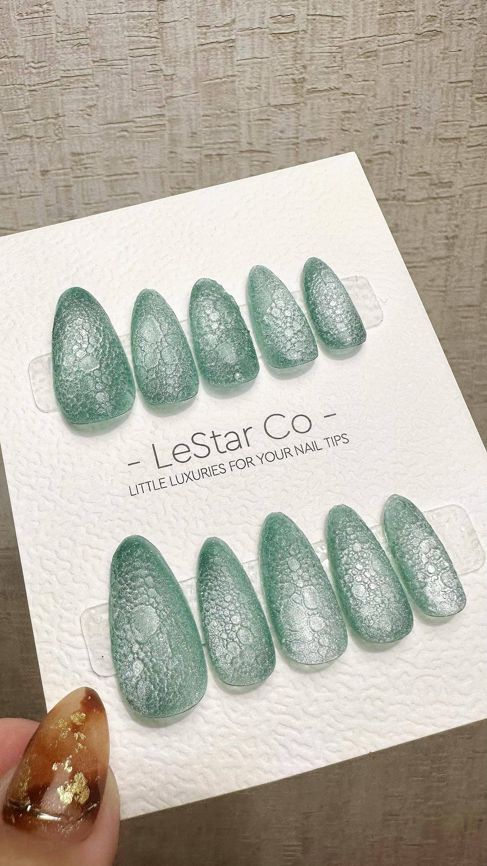 Reusable Aqua Mirage Cat Eye Effect | Premium Press on Nails Gel Hand Painted Pressons Customizable Gel Nail Artist fake nails WM936
