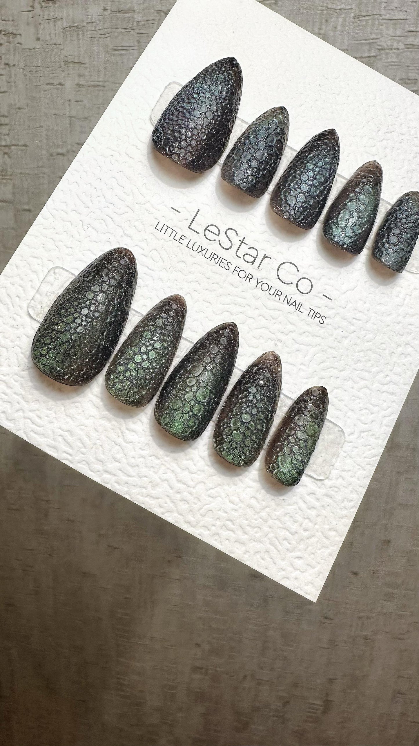 Reusable Mystic Forest Cat Eye Effect | Premium Press on Nails Gel Hand Painted Pressons Customizable Gel Nail Artist fake nails WM943