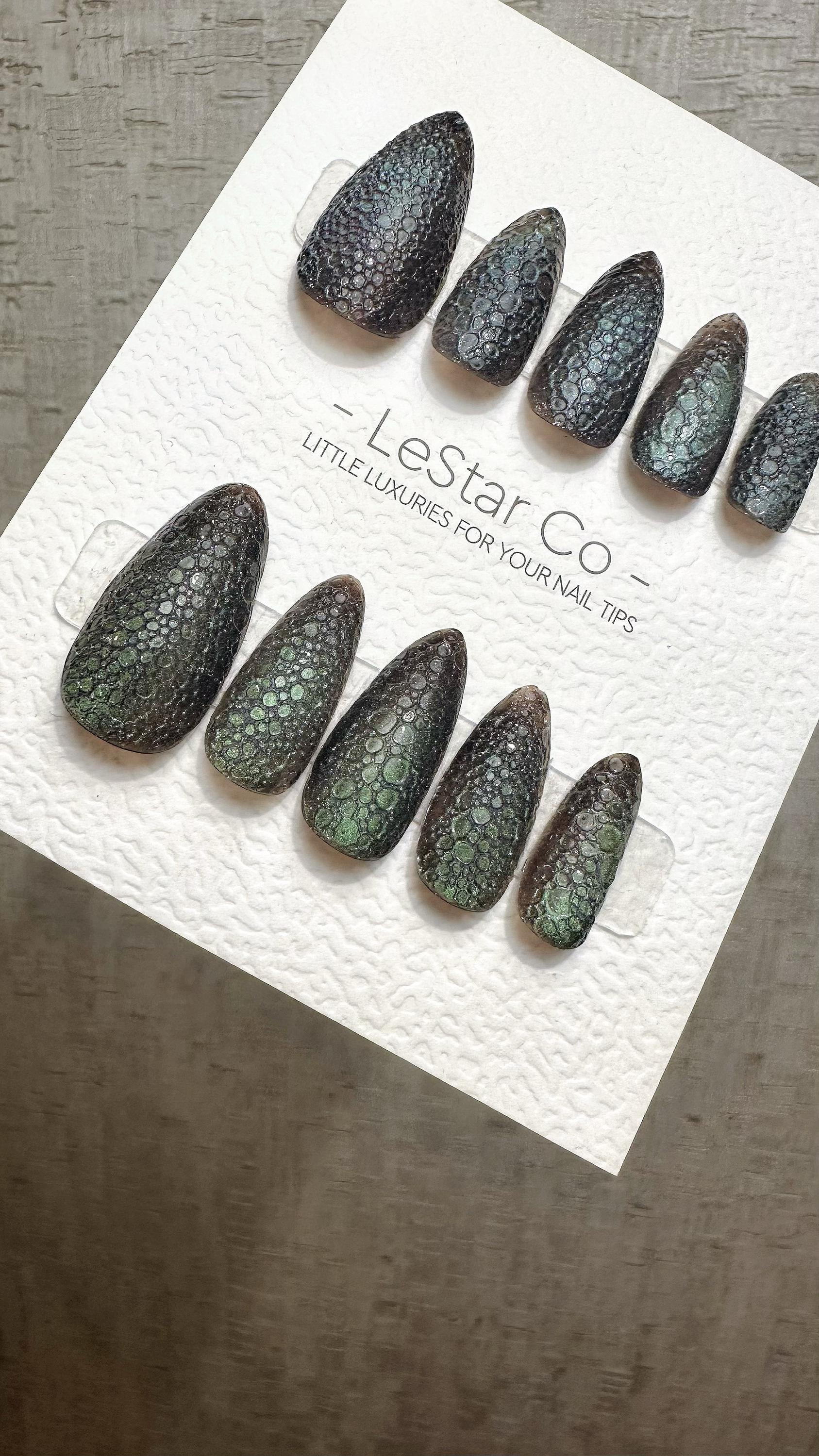 Reusable Mystic Forest Cat Eye Effect | Premium Press on Nails Gel Hand Painted Pressons Customizable Gel Nail Artist fake nails WM943