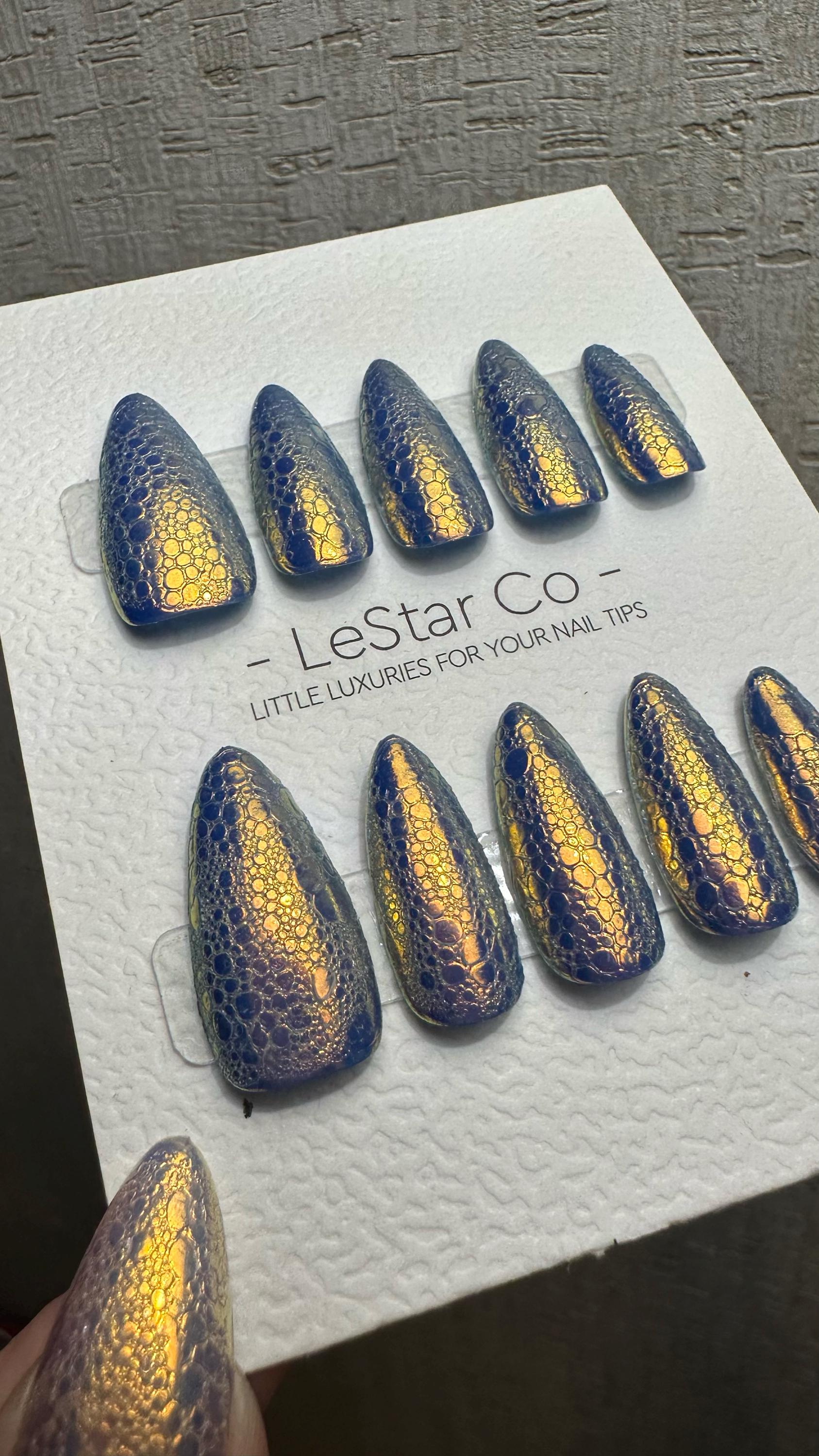 Reusable Golden Serpent Glam Bubble Effect | Premium Press on Nails Gel Hand Painted Pressons Customizable Gel Nail fake nails WM979